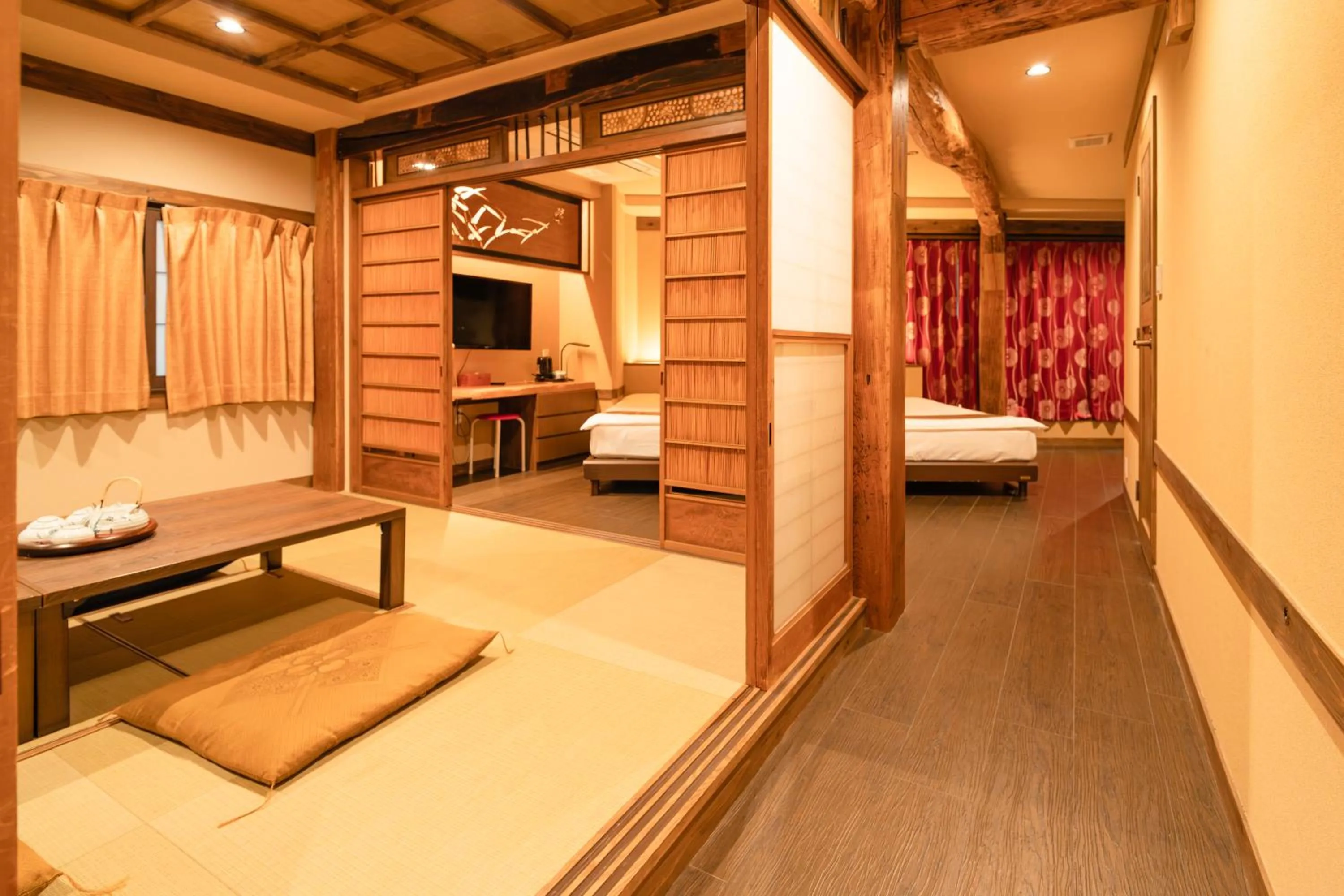 TV and multimedia, Bed in 都電屋 TodenHotel