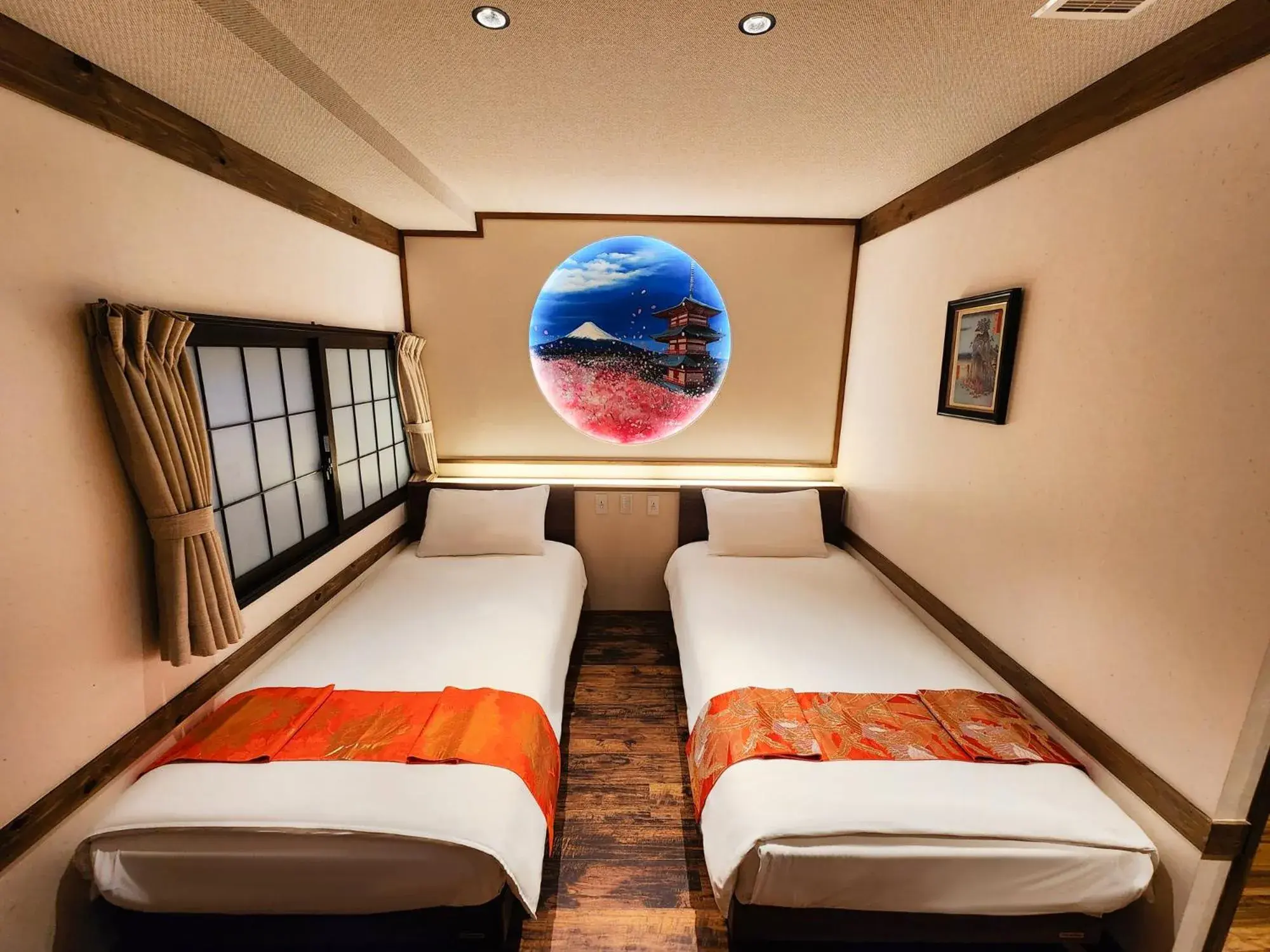 Twin Room with Extra Bed in 都電屋 TodenHotel Twin Room with Extra Bed in 都電屋 TodenHotel