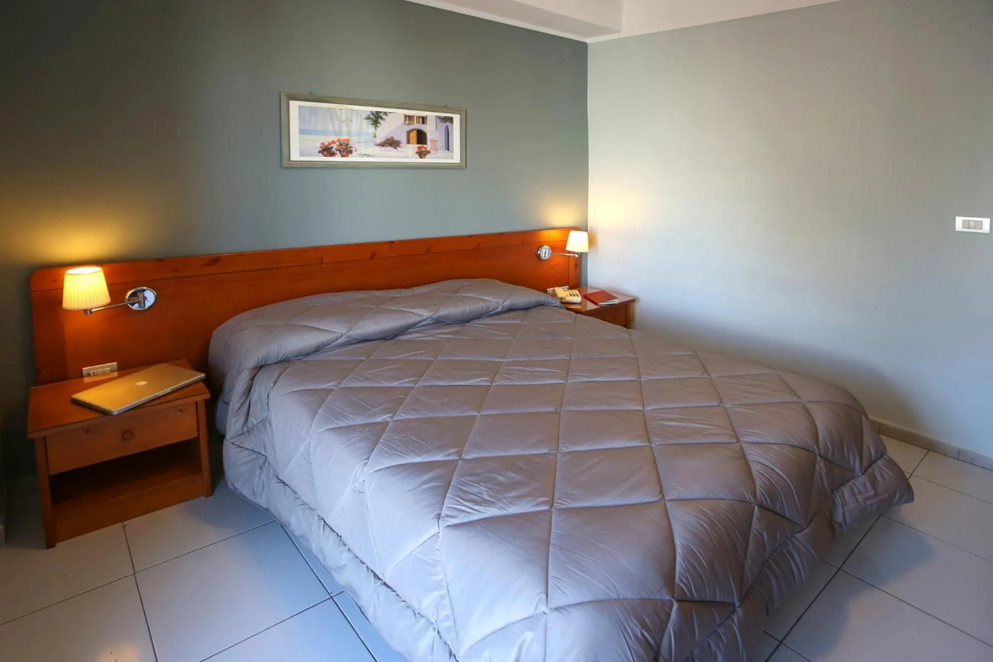 Bed in Albergo Del Pino