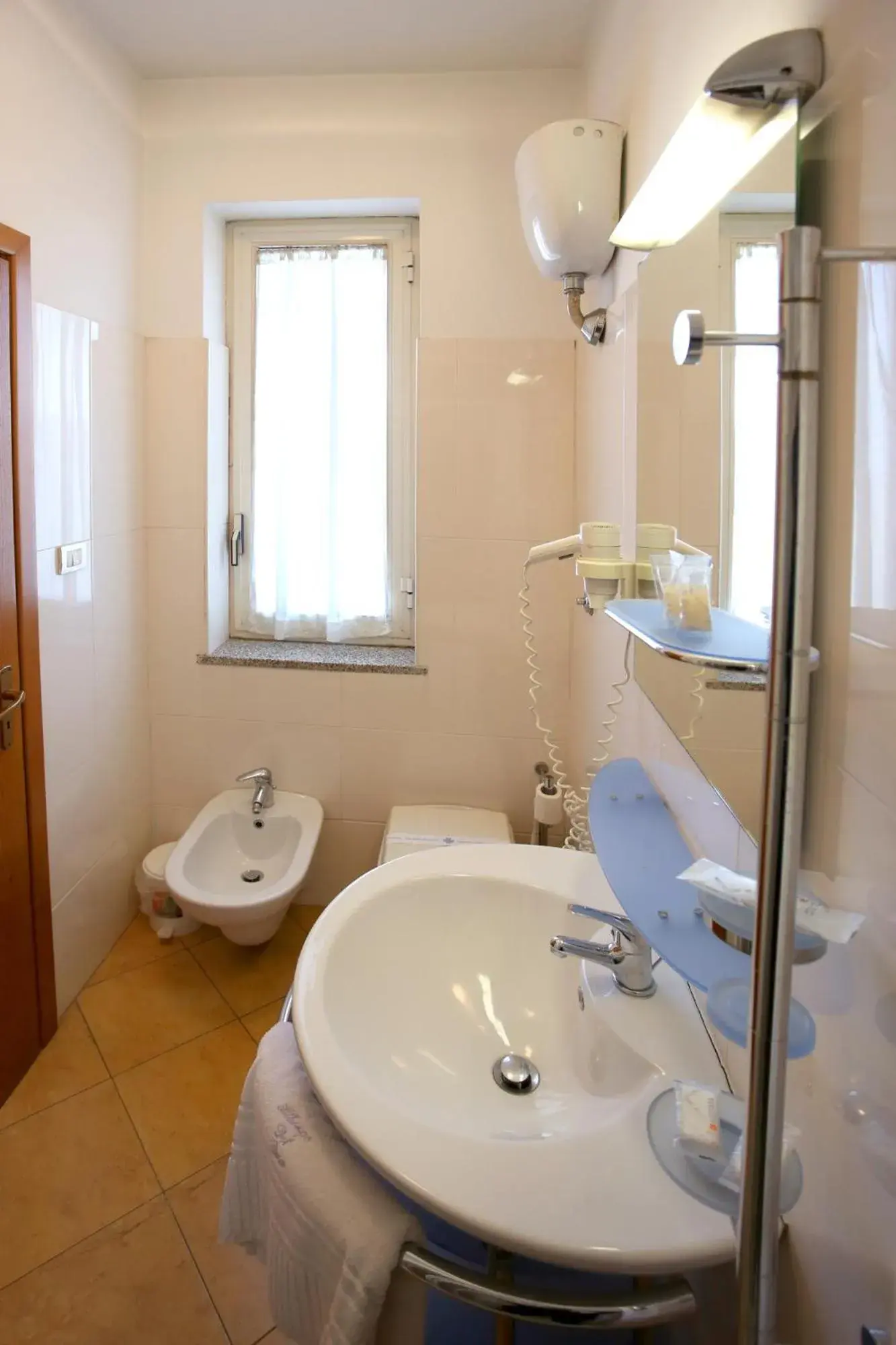 Classic Double Room in Albergo Del Pino Classic Double Room in Albergo Del Pino