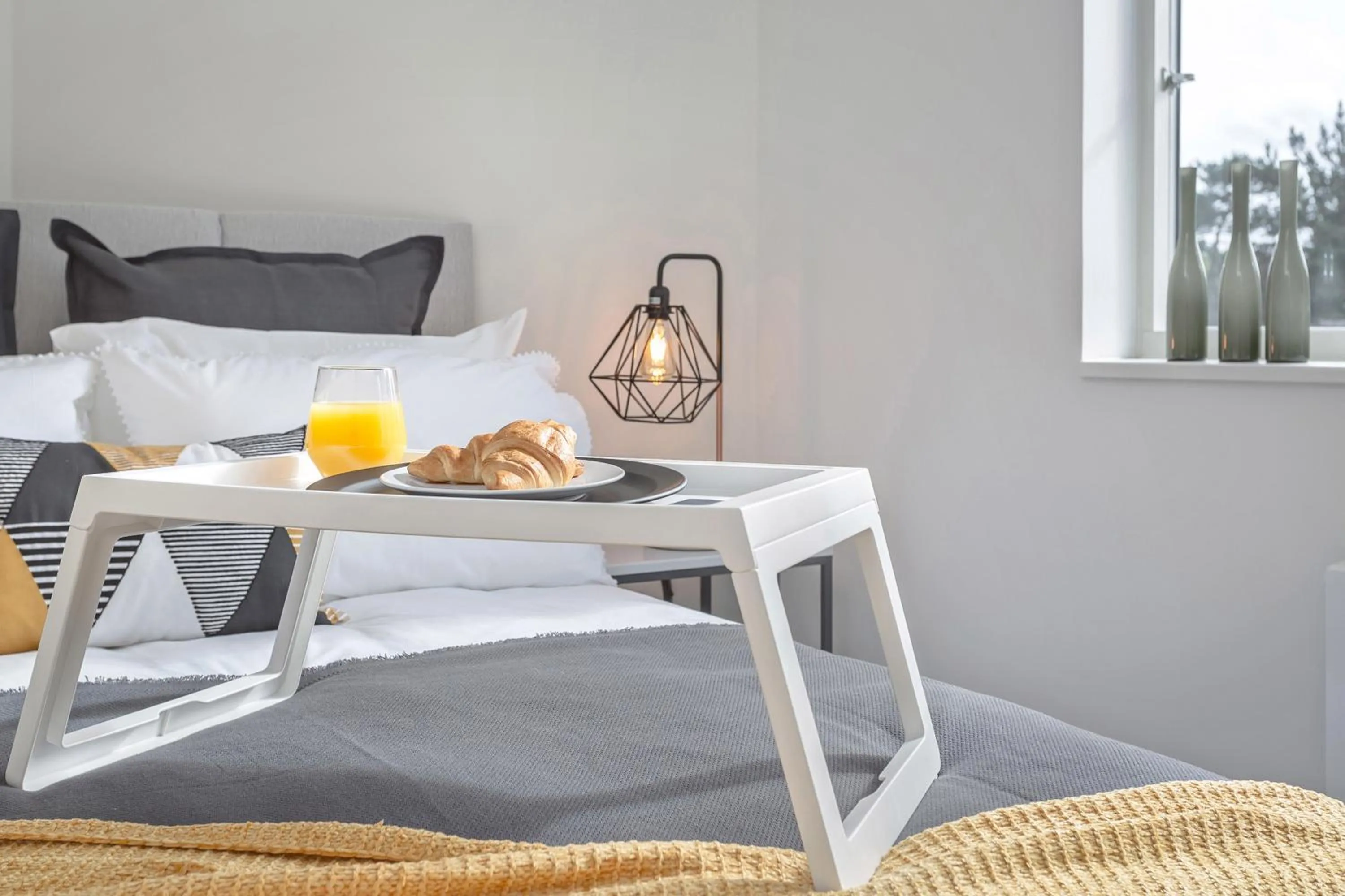 Bedroom, Bed in Luxury Serviced Apartments Stevenage, Hertfordshire