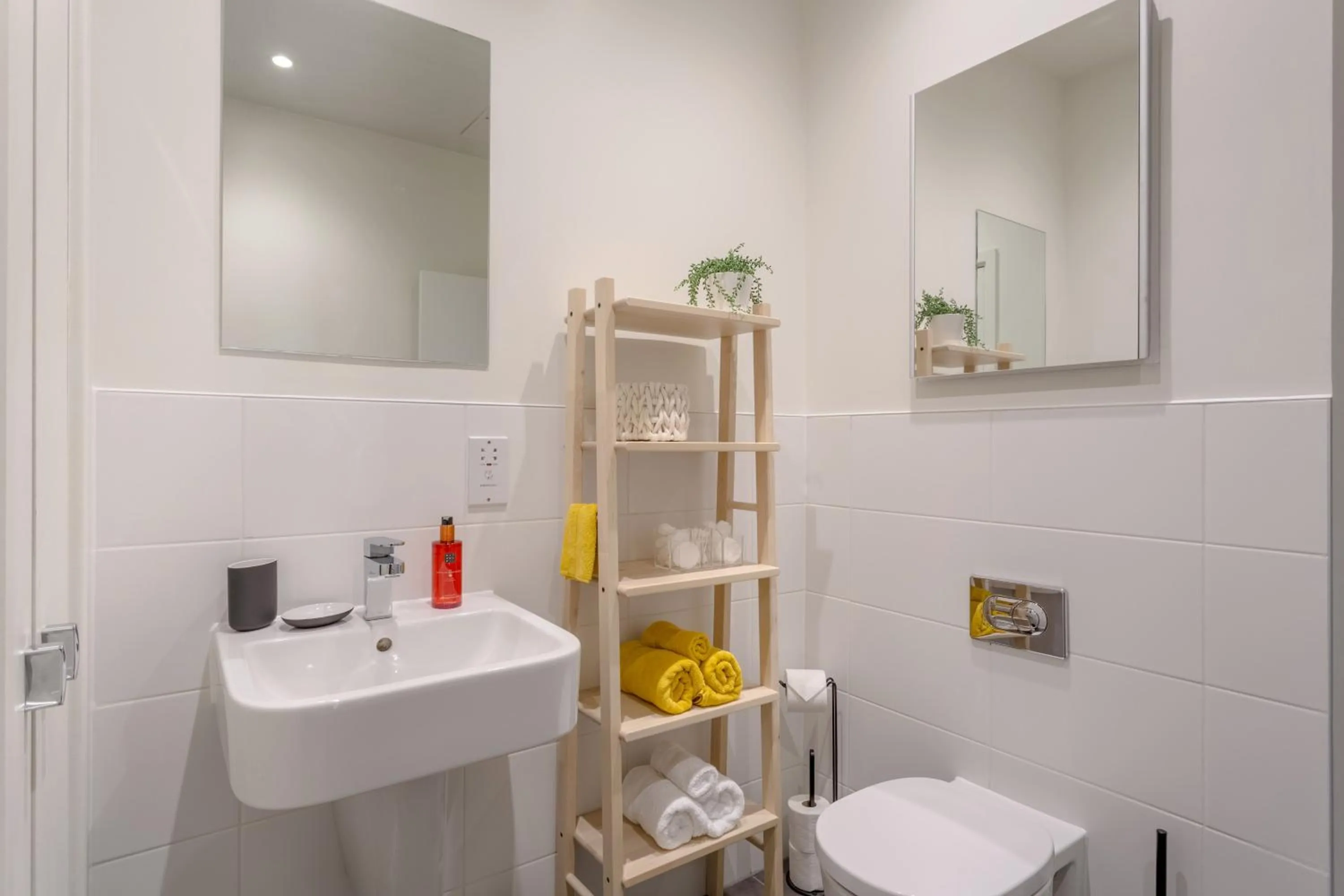 Bathroom in Luxury Serviced Apartments Stevenage, Hertfordshire