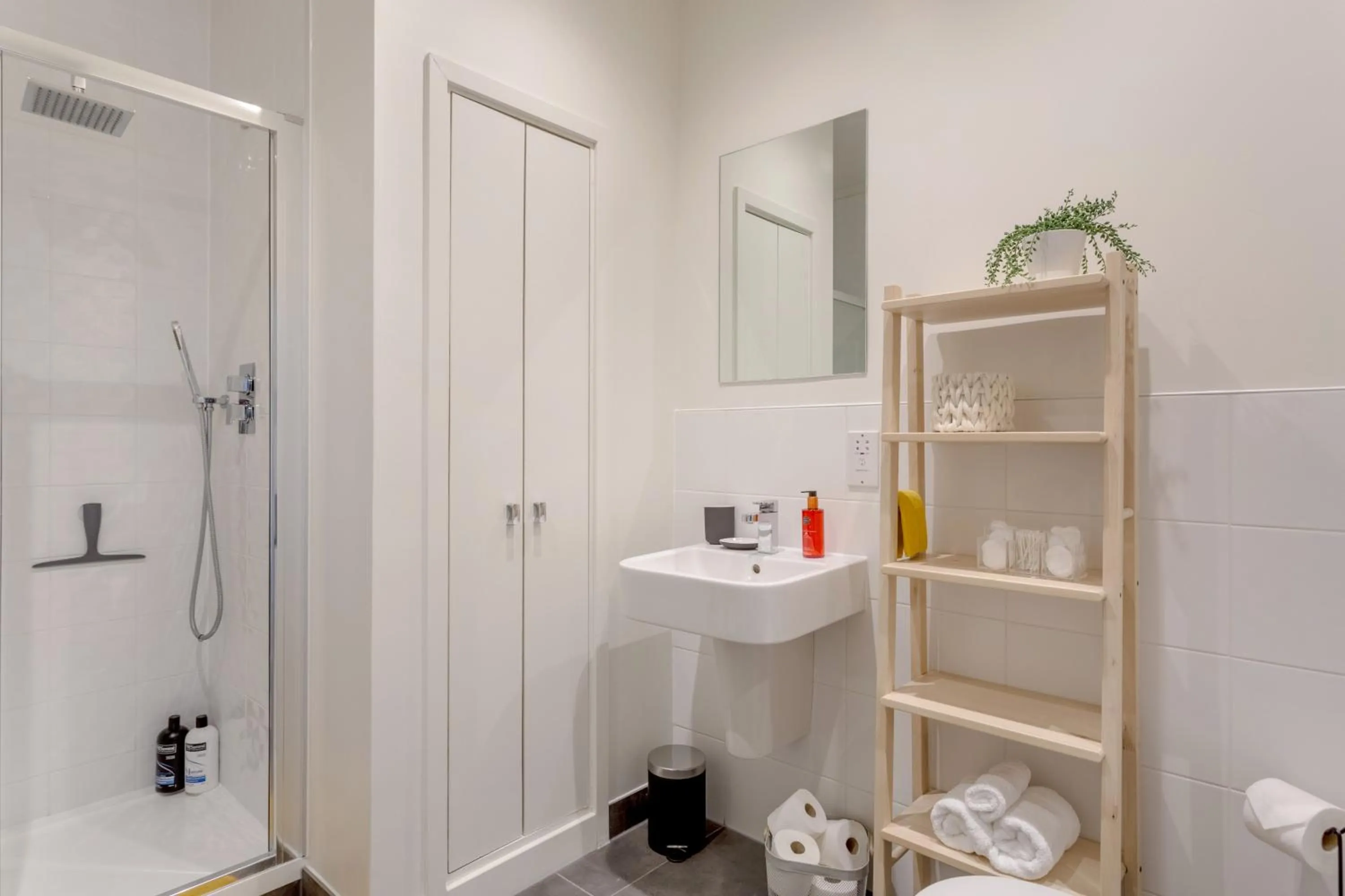Bathroom in Luxury Serviced Apartments Stevenage, Hertfordshire