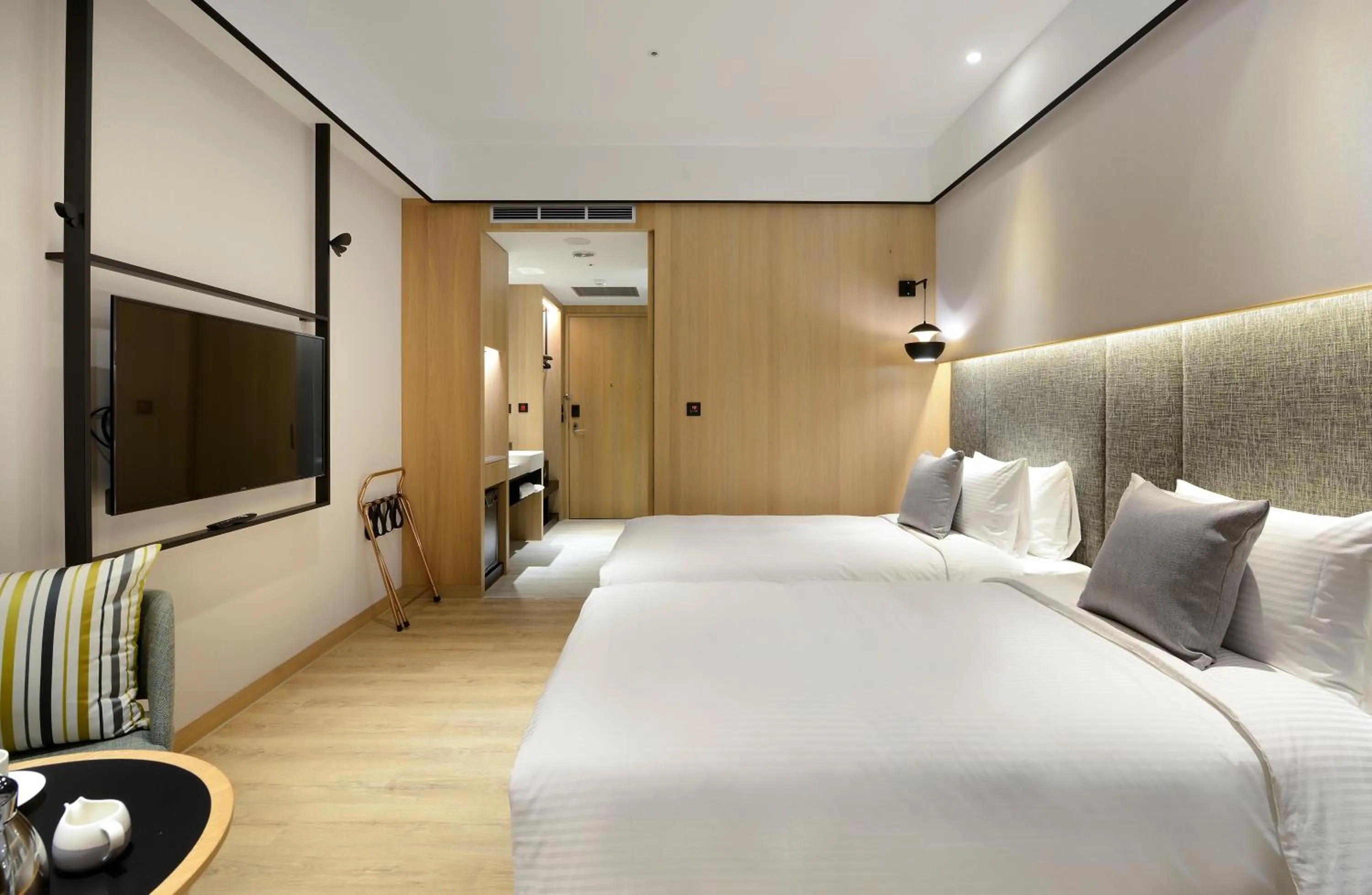 Bed in Evergreen Palace Hotel Chiayi