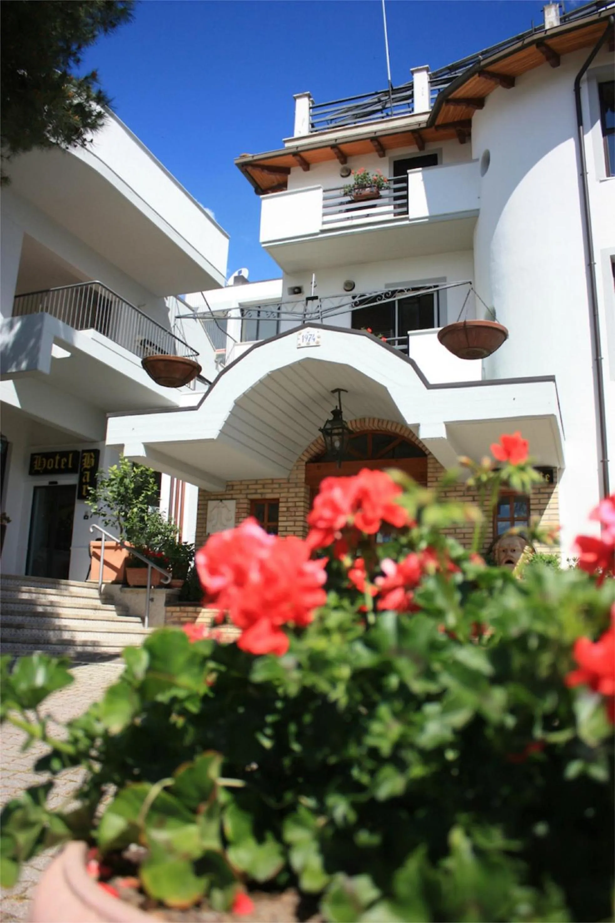 Facade/entrance in Hotel Ristorante La Bilancia