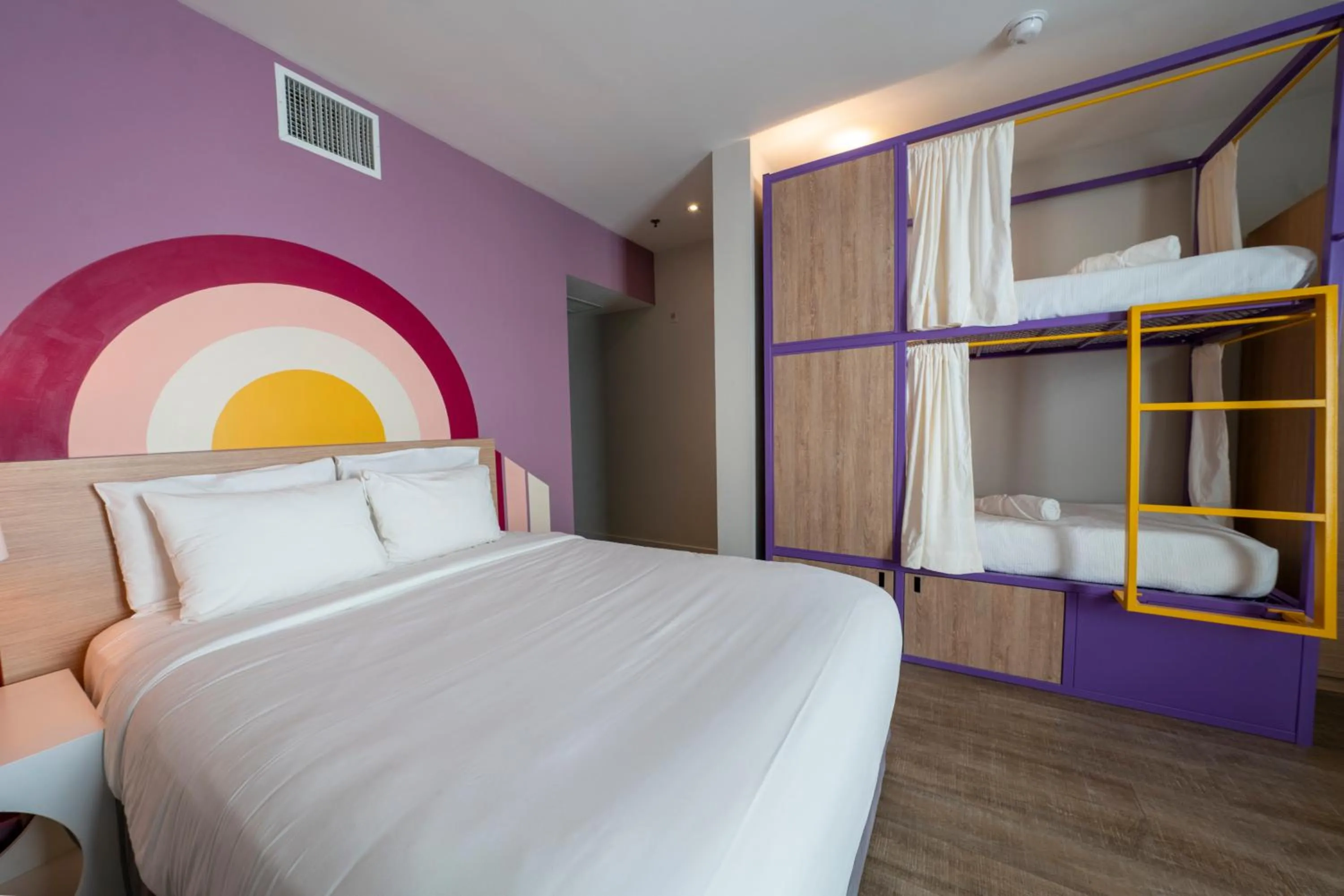 Deluxe Family Room in Viajero Miami