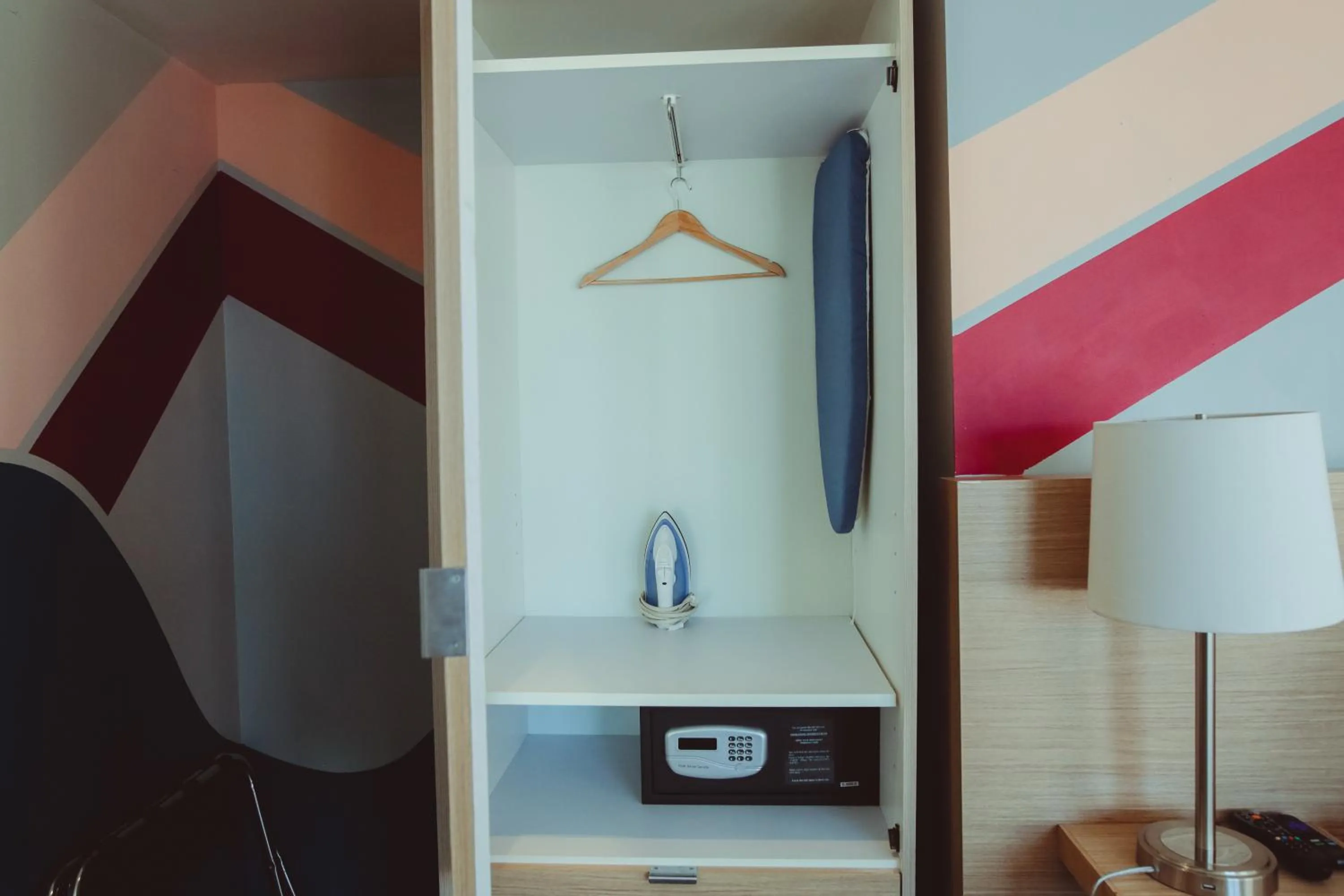 wardrobe in Viajero Miami