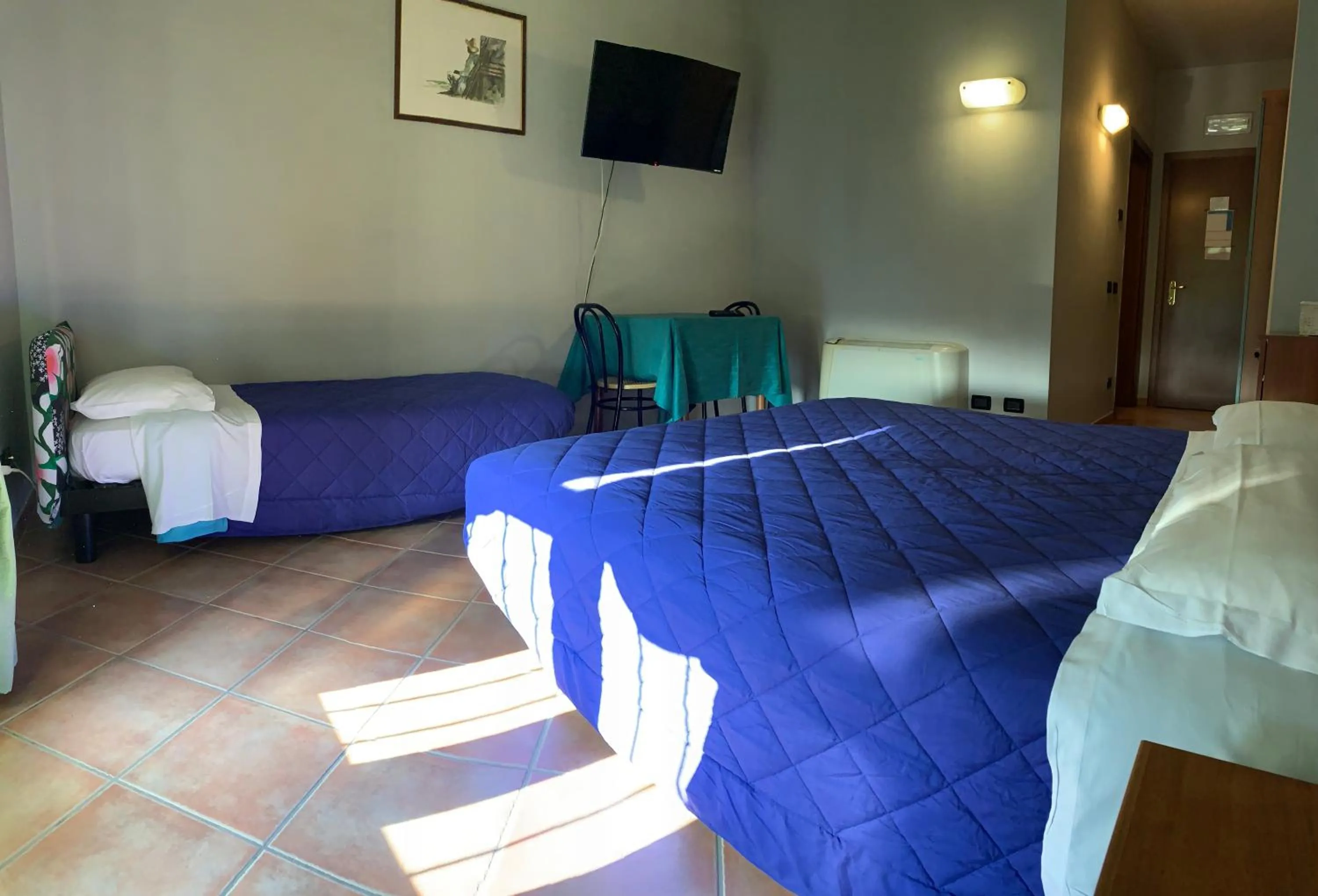 Bed in Hotel Riviera Ristorante La Briciola