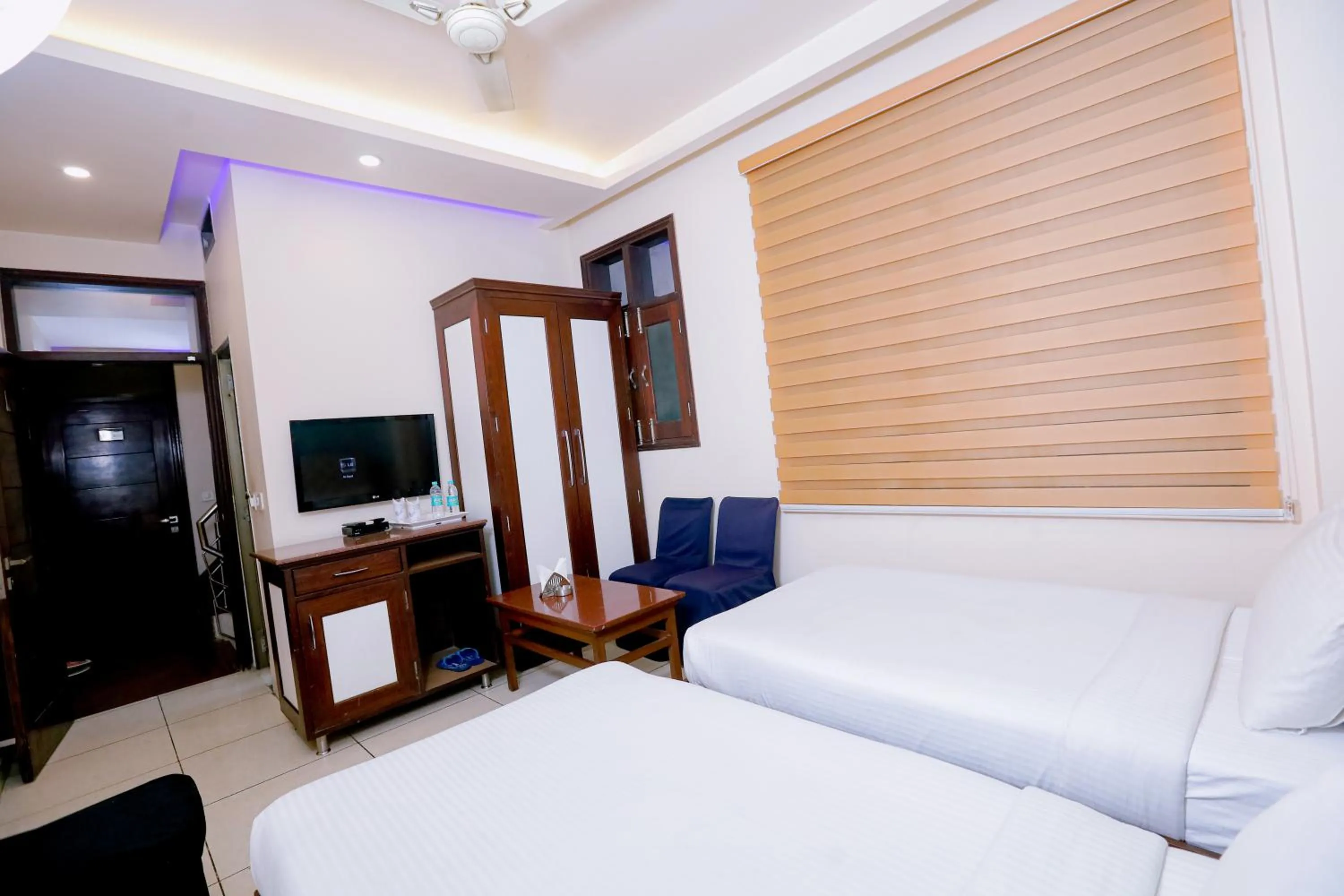 Bedroom, Bed in Leela Residency