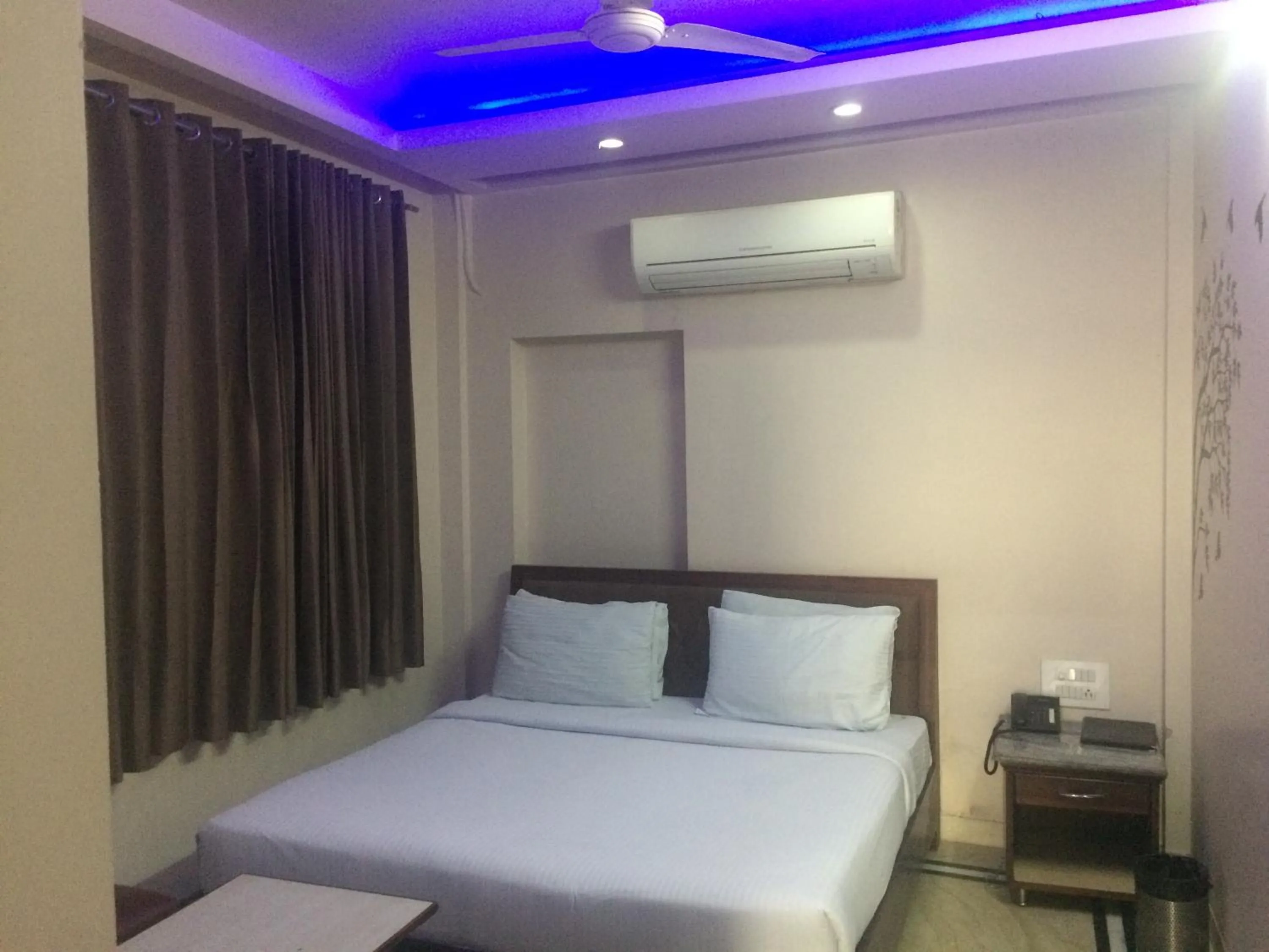 Bed in Leela Residency