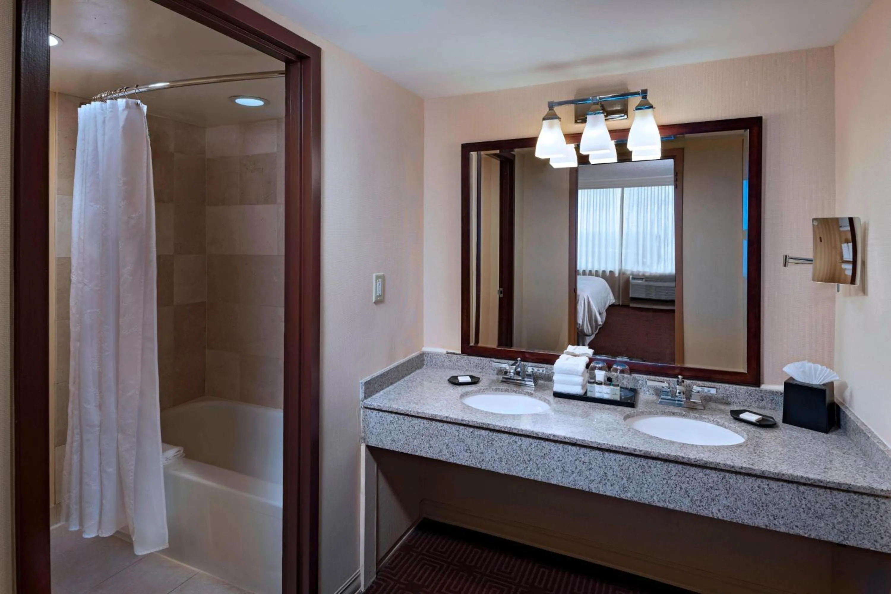 Bathroom in Sheraton Pentagon City