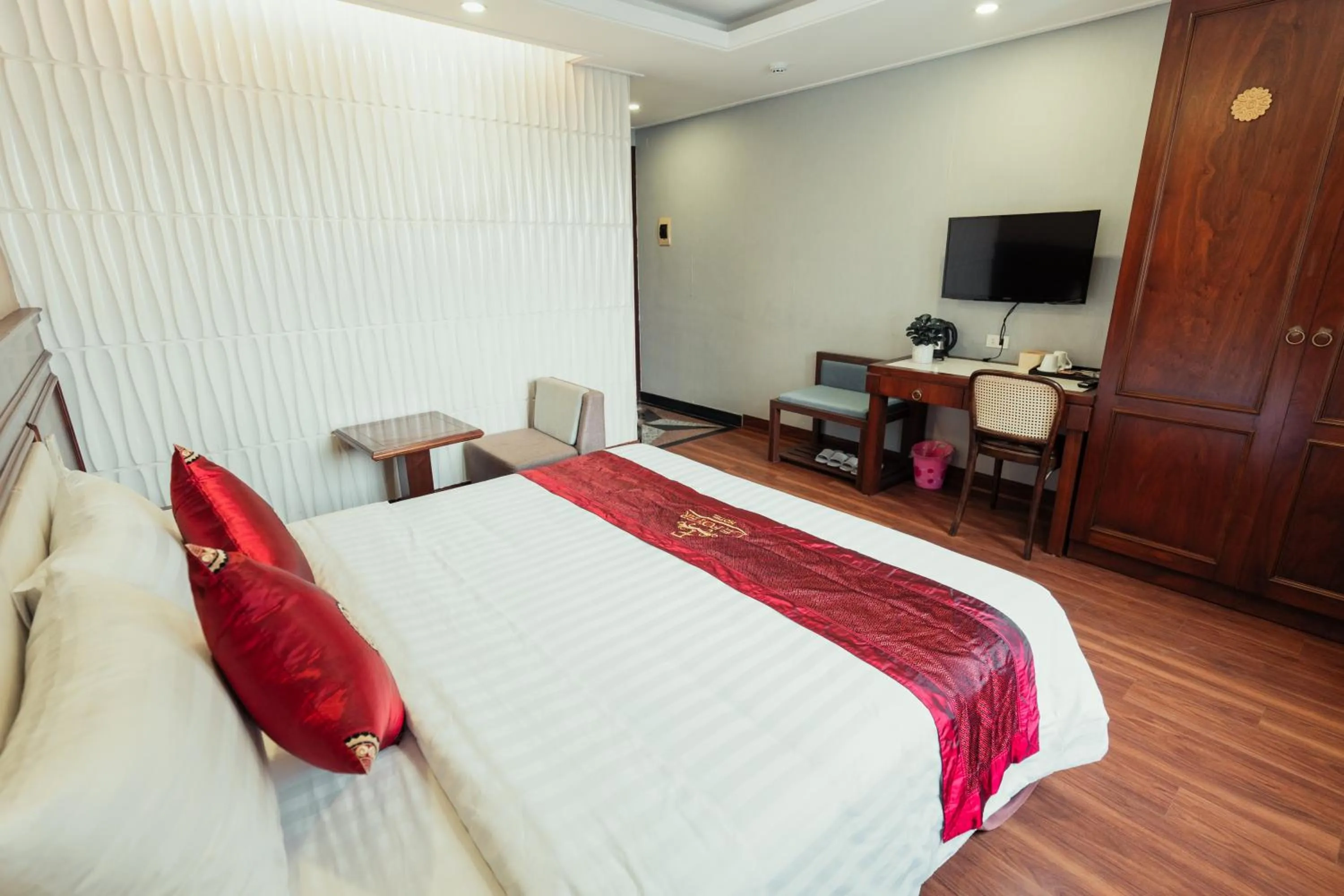 Bedroom, Bed in Lefoyer Hotel