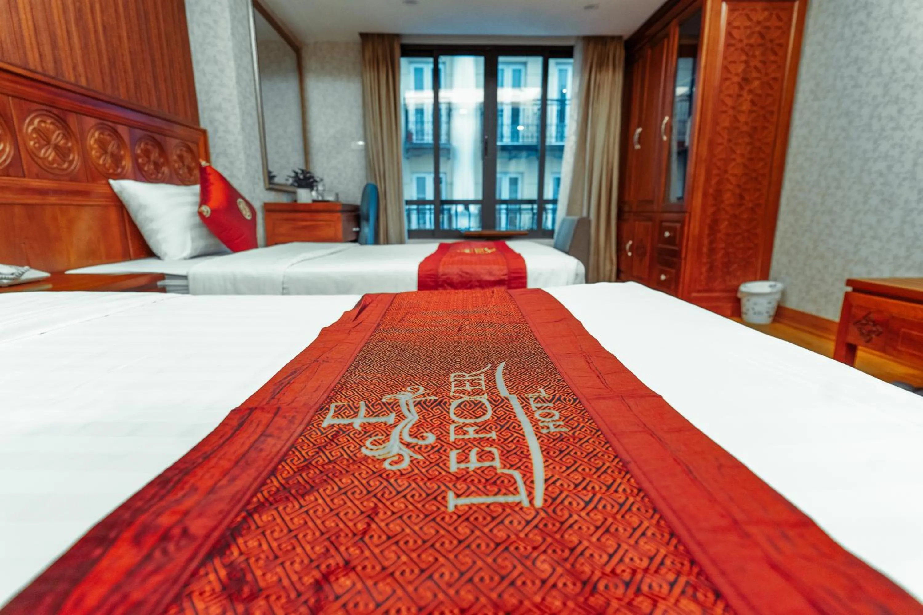 Photo of the whole room, Bed in Lefoyer Hotel