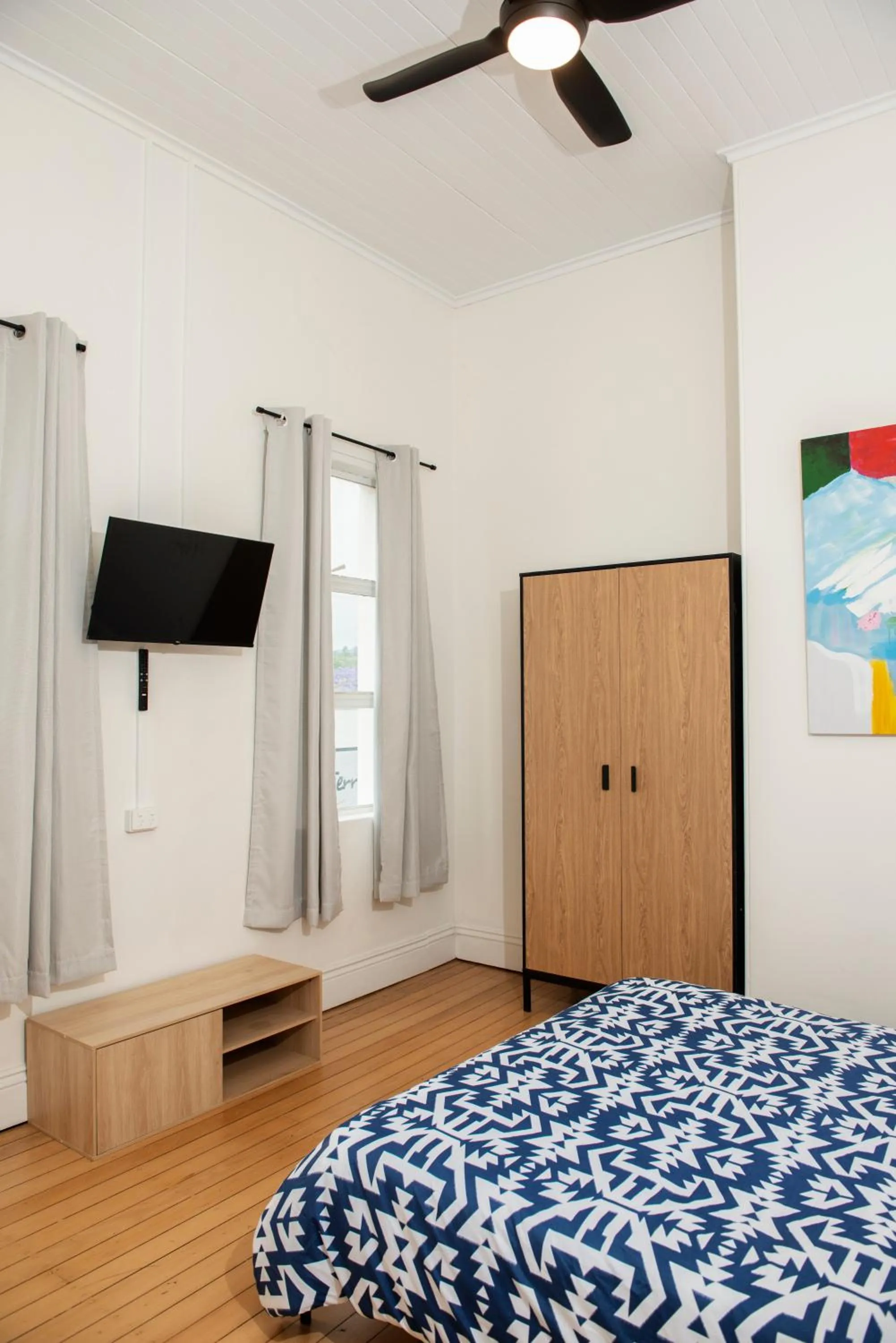 Bed in The Met Hotel