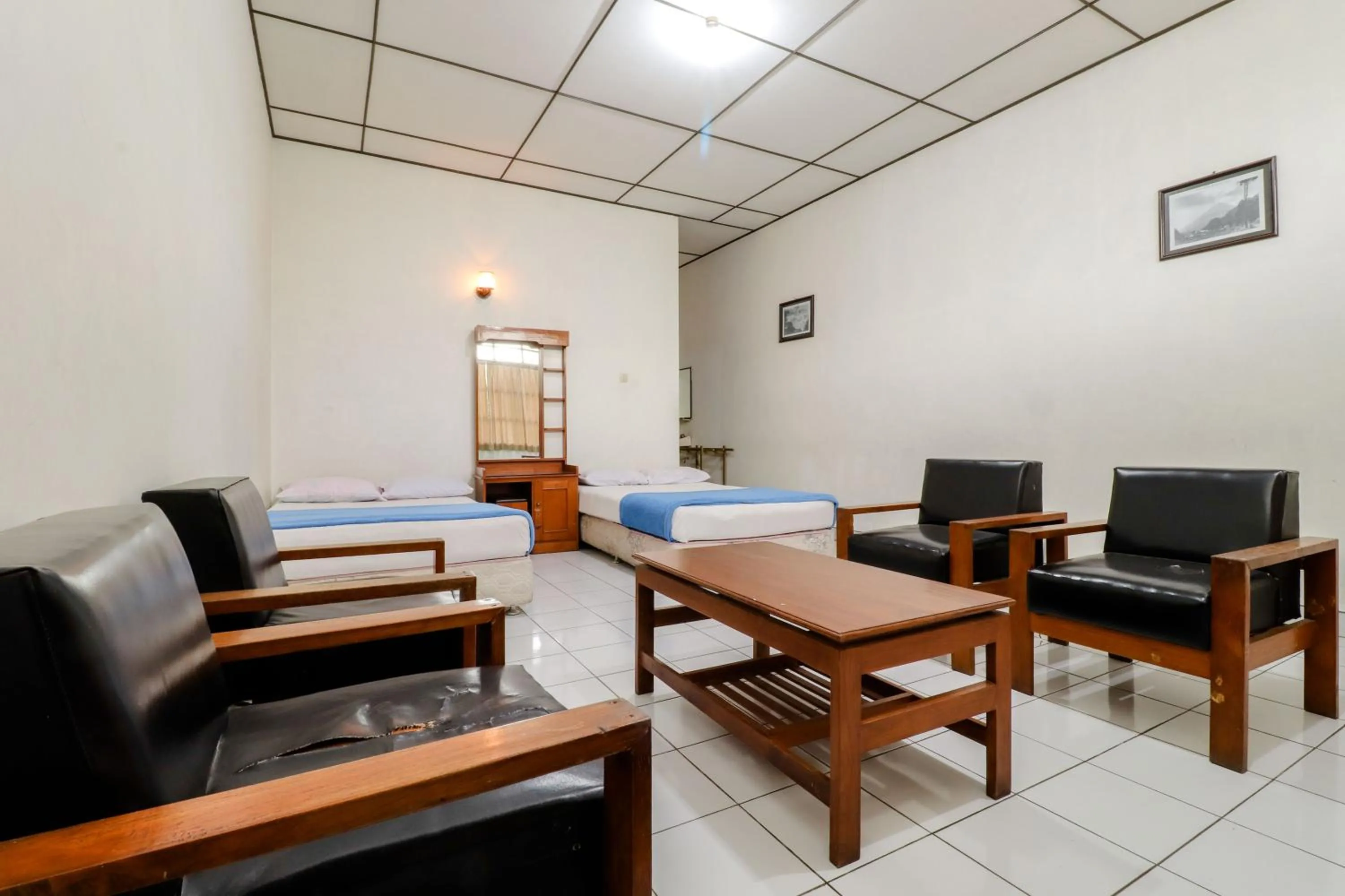 Living room in Satriafi Hotel