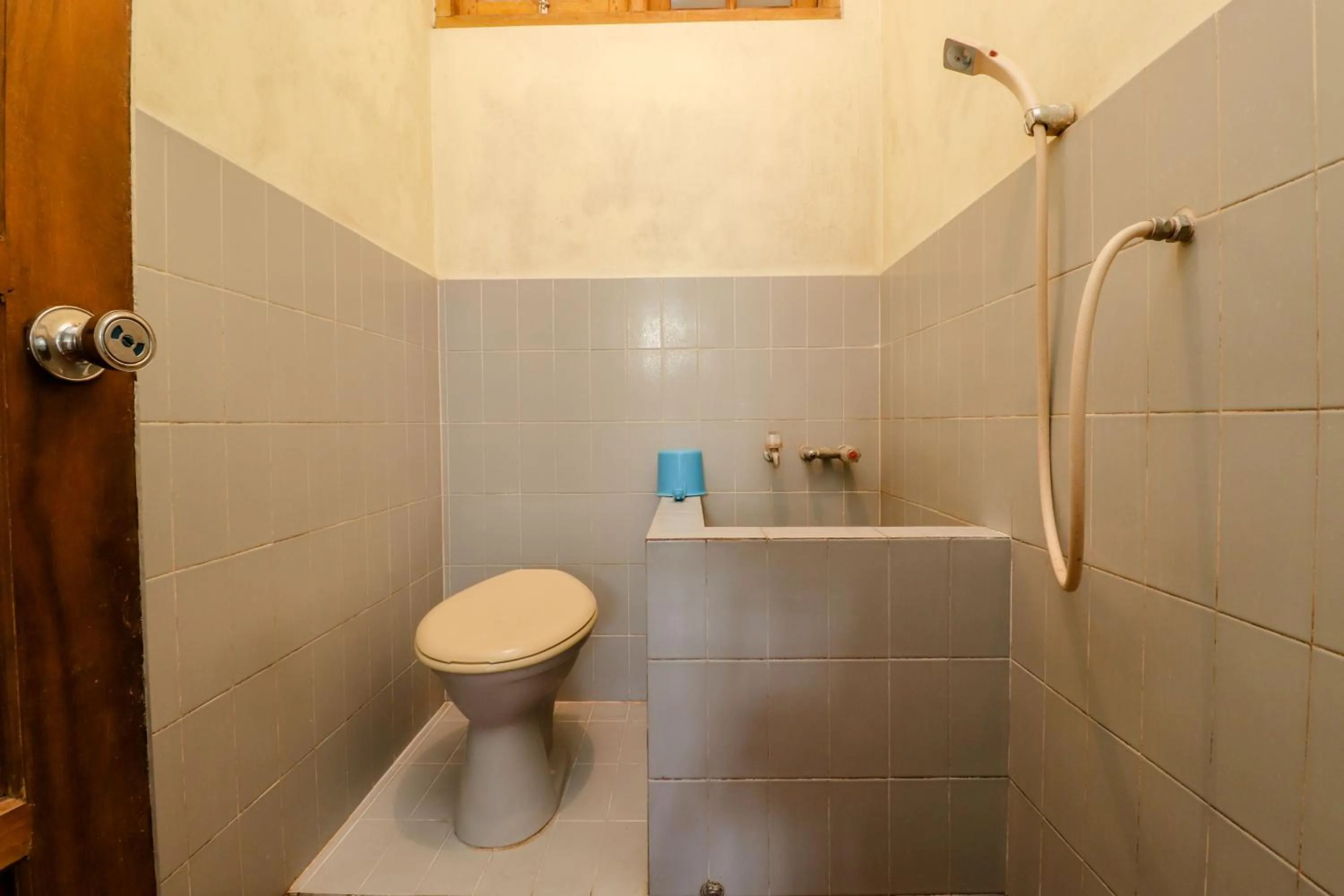 Bathroom in Satriafi Hotel