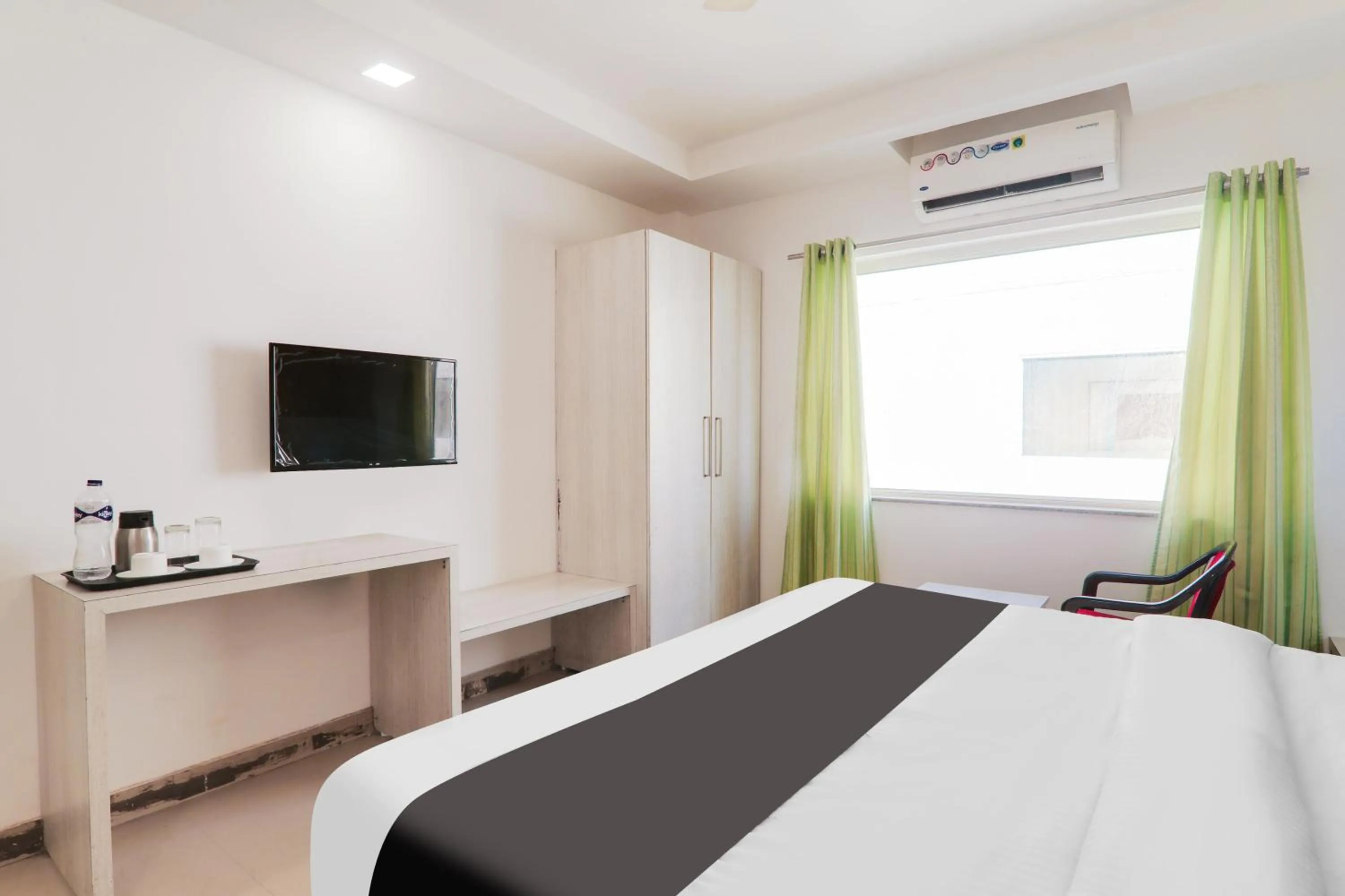 Bedroom, Bed in Collection O Civil Lines Near Old Bus Stand Formerly Imperial