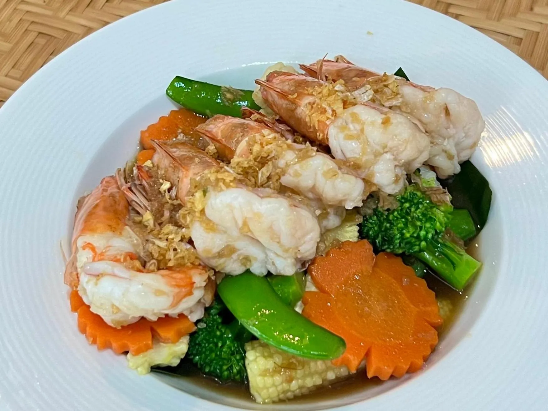 Restaurant/places to eat in Wave-F