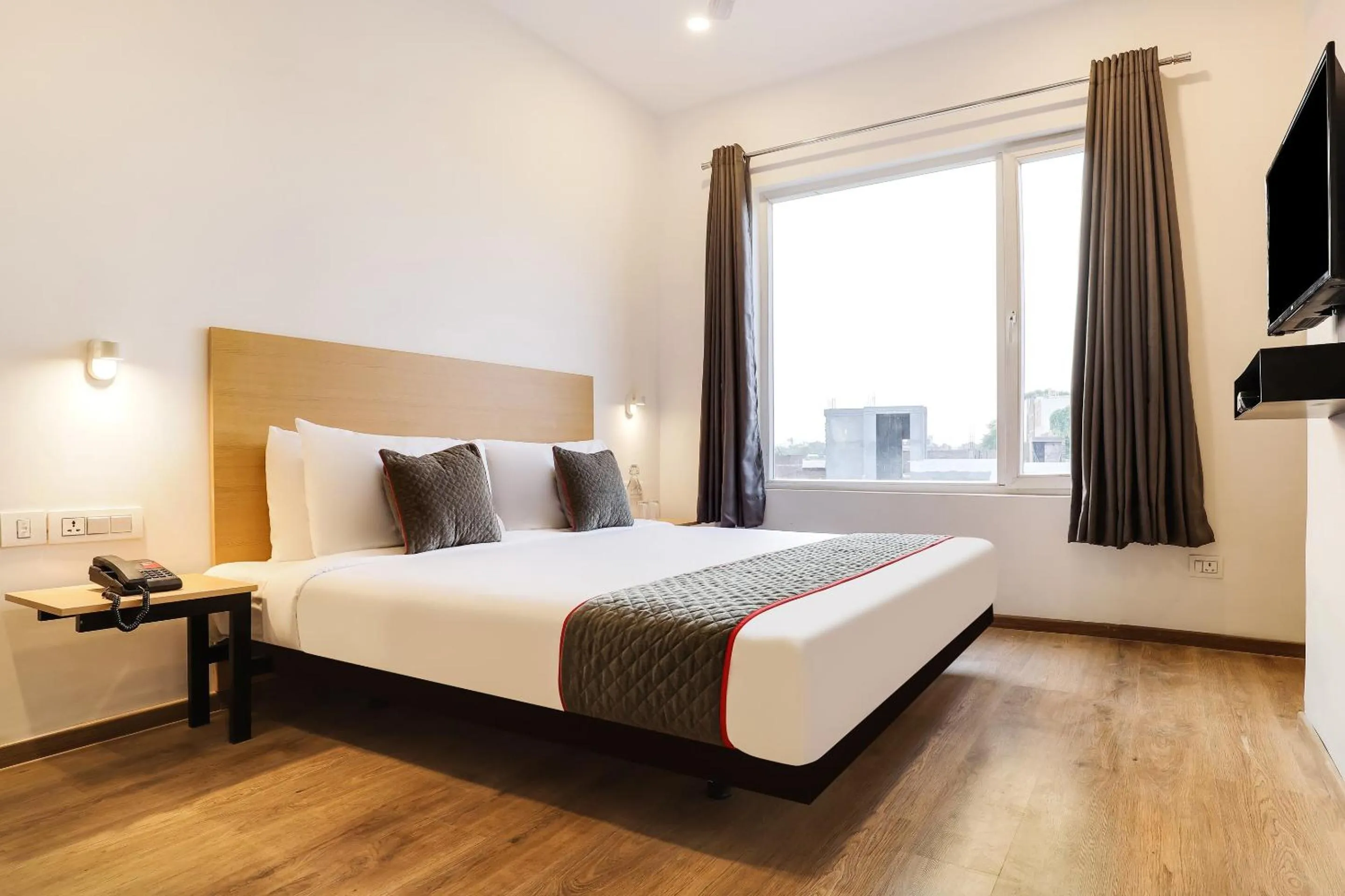 Bedroom in Townhouse Golden Avenue Road