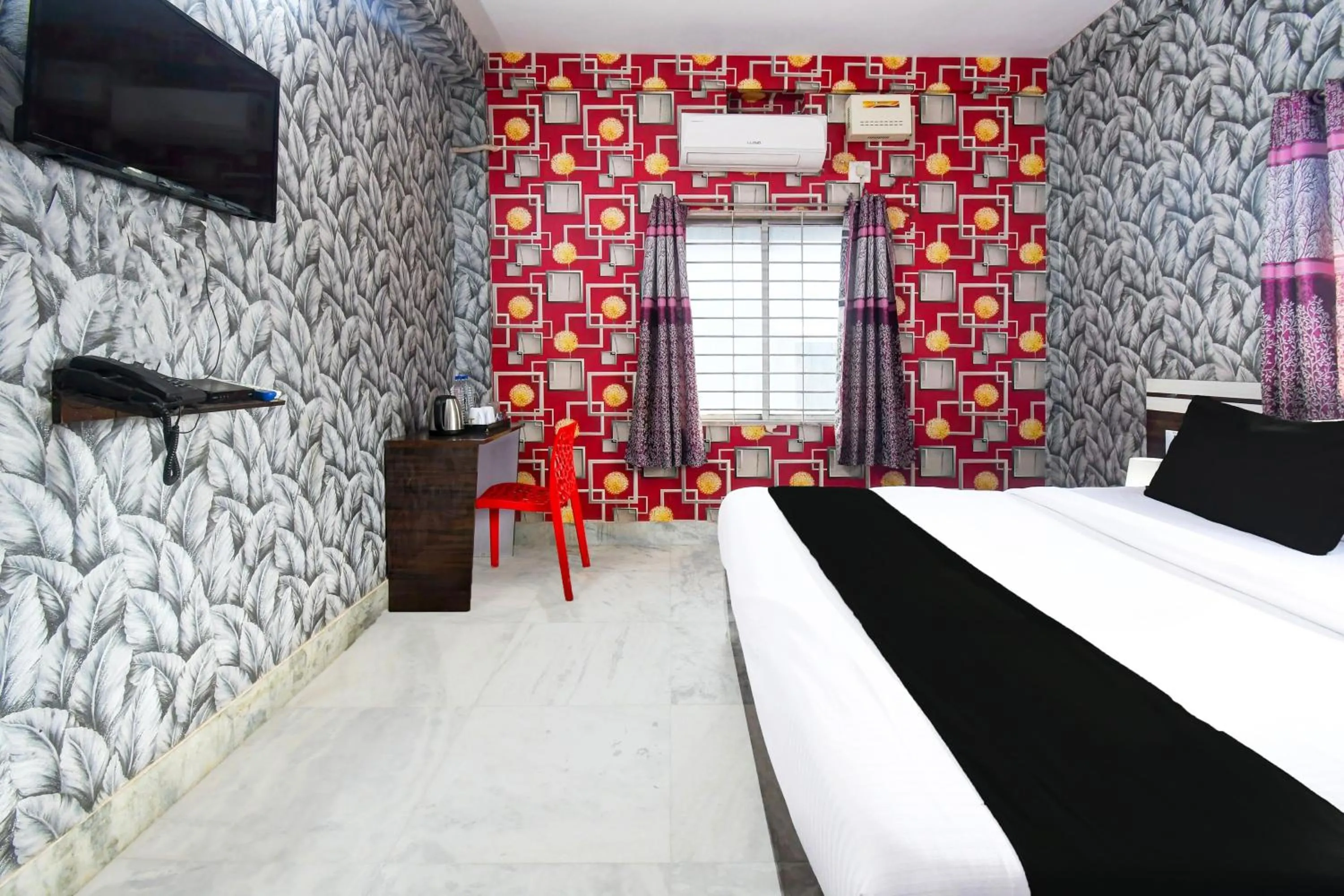 Bedroom, Bed in Hotel O Sawan INN