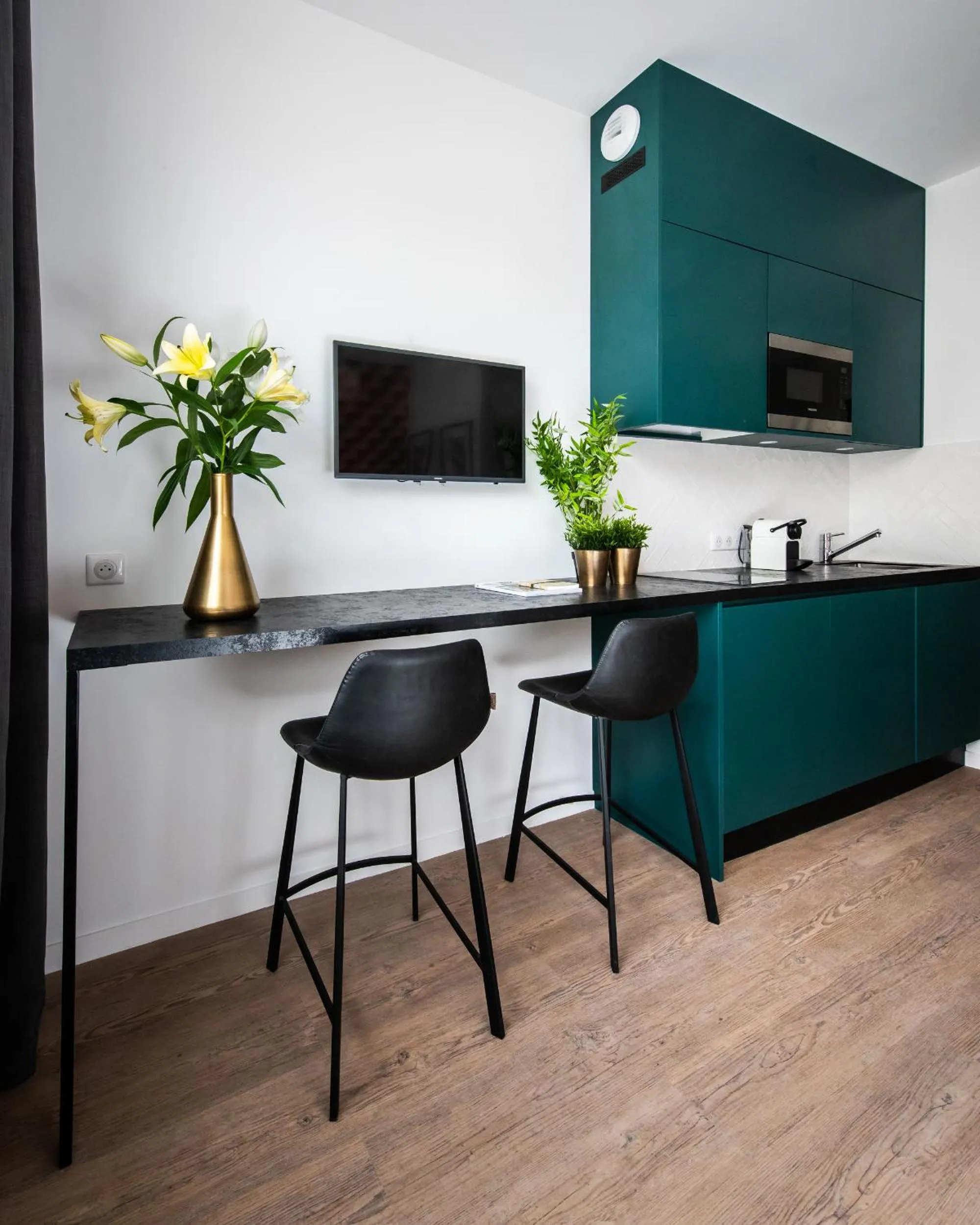 Kitchen or kitchenette in YAYS Paris Issy by Numa