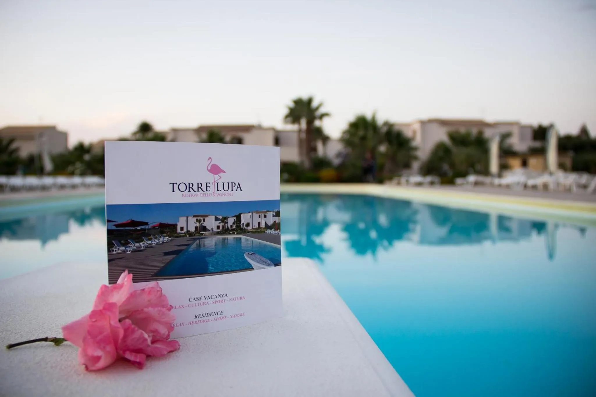 Swimming pool in Case Vacanza Torre Lupa