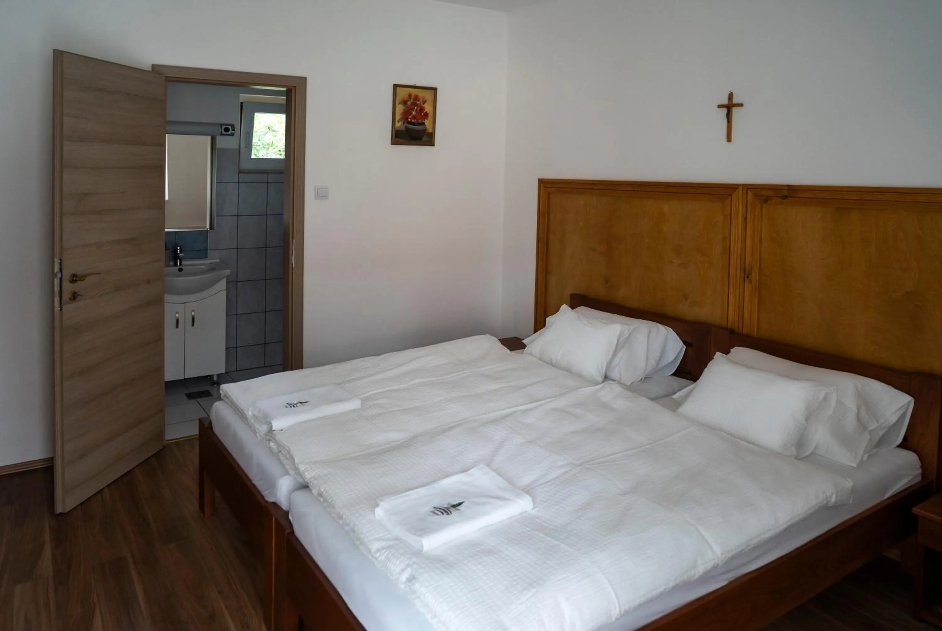 Bed in Mamutfenyő Panzió