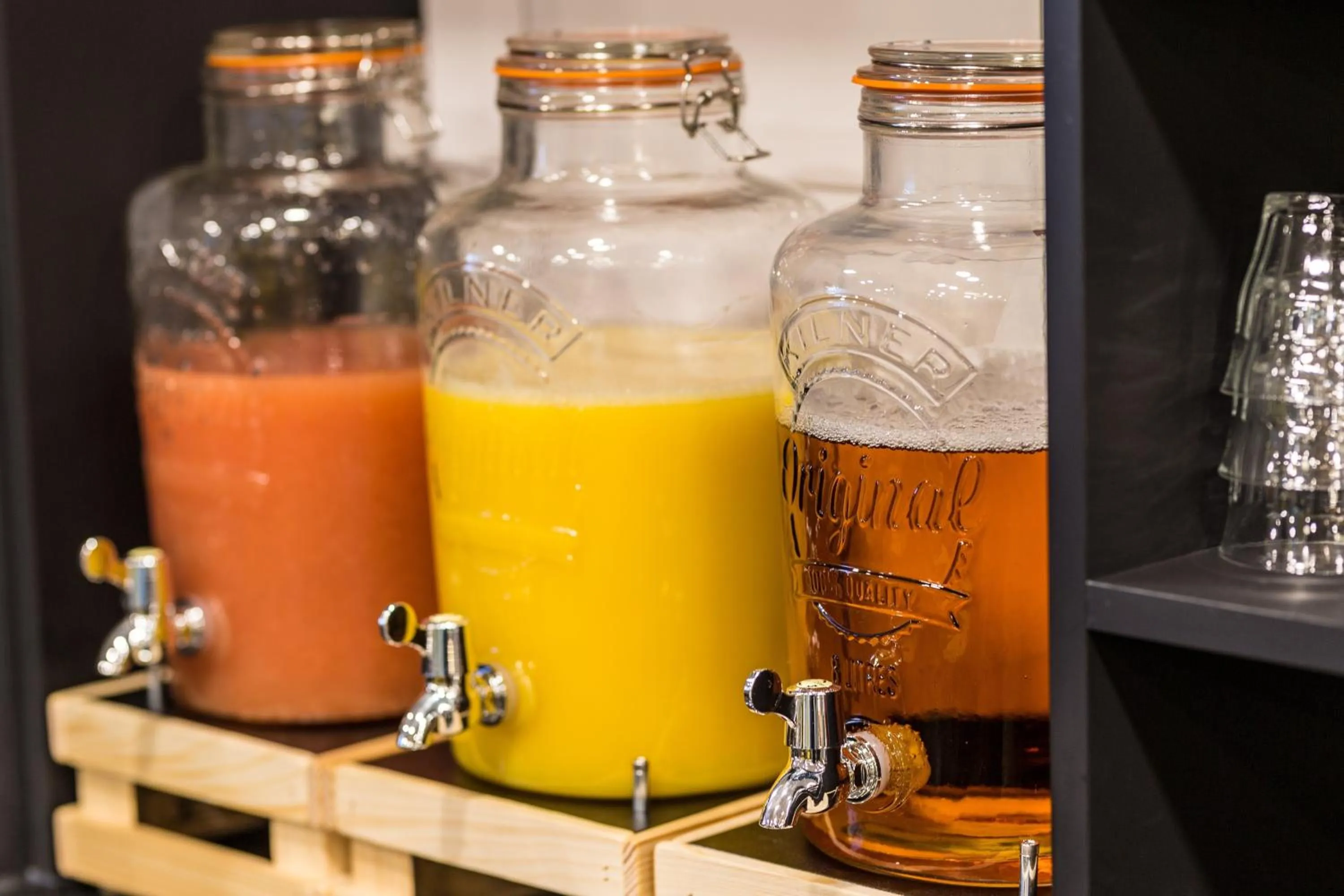 Drinks in Holiday Inn - the niu, Leo Nuremberg by IHG