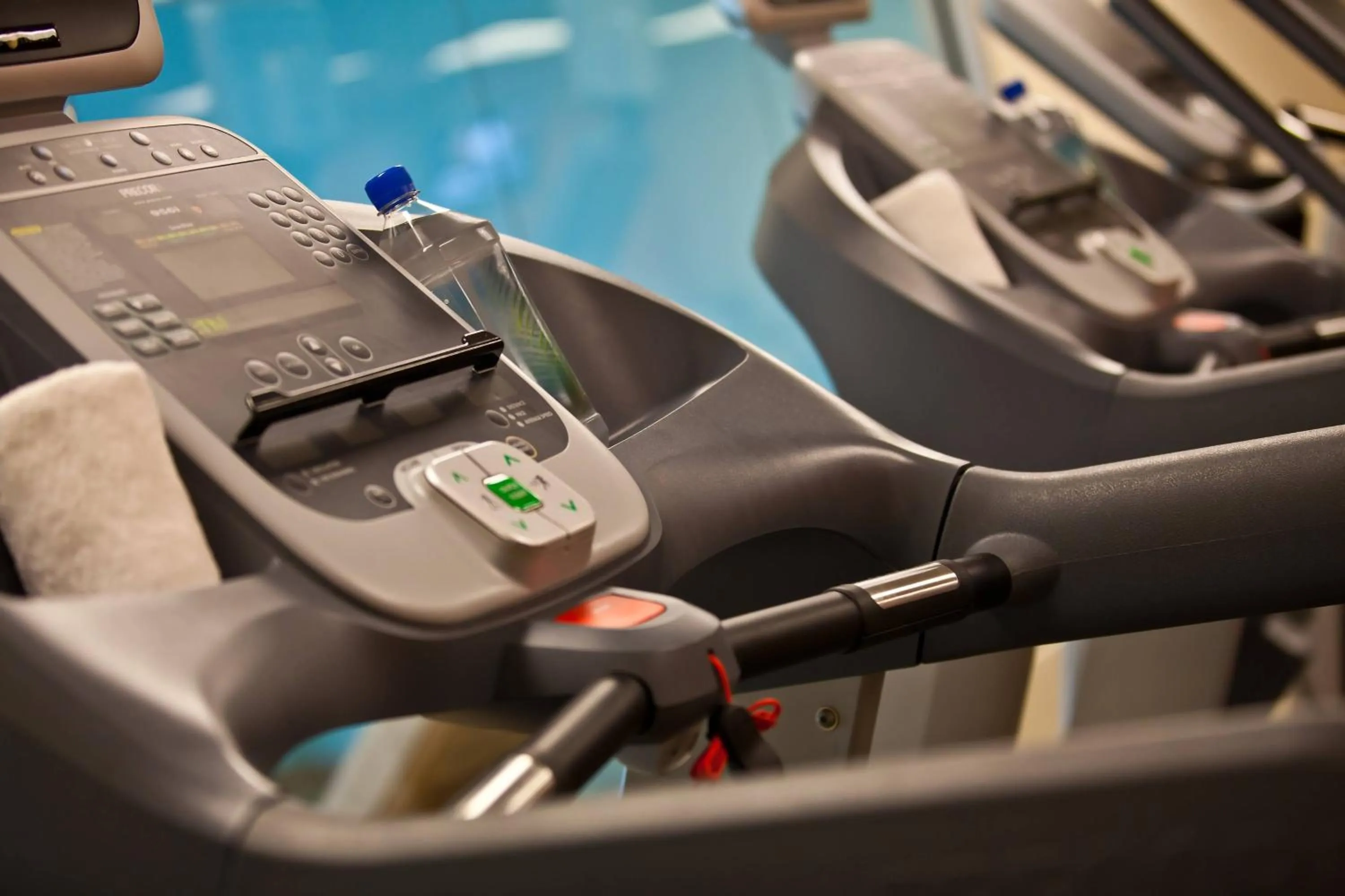 Fitness centre/facilities in Renaissance Newark Airport Hotel