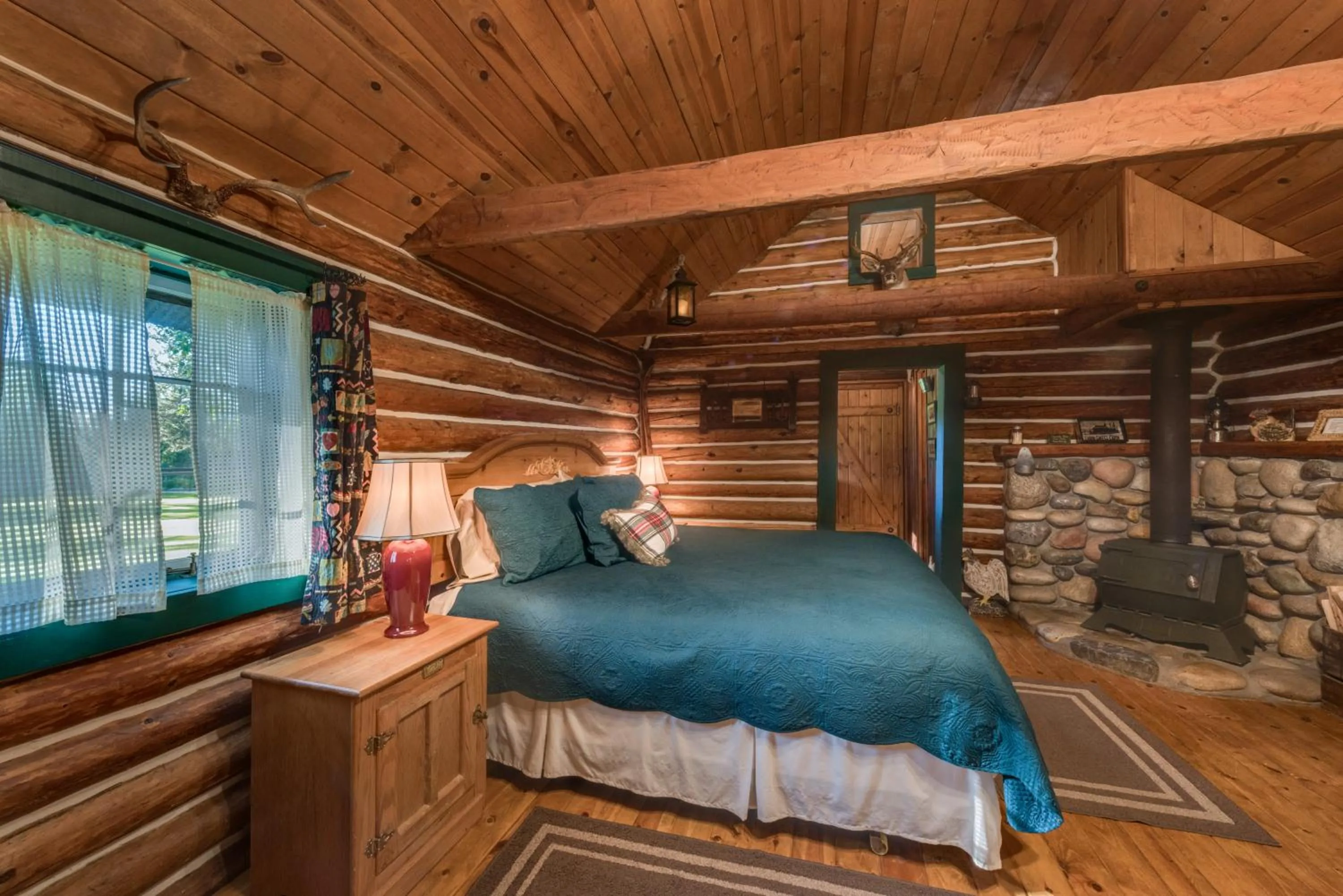 Bedroom, Bed in The Davies Family Inn