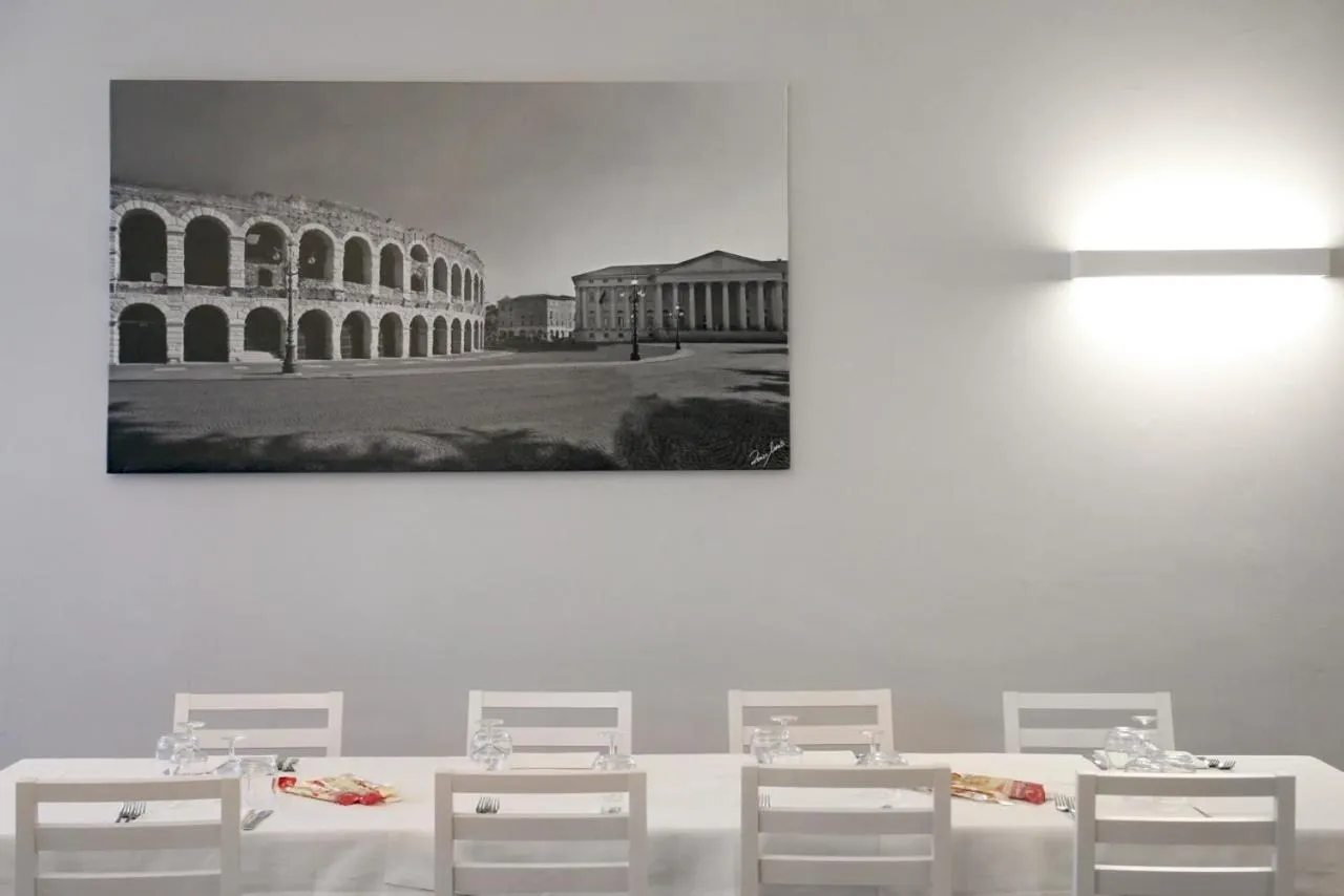 Restaurant/places to eat in Hotel Gelmini