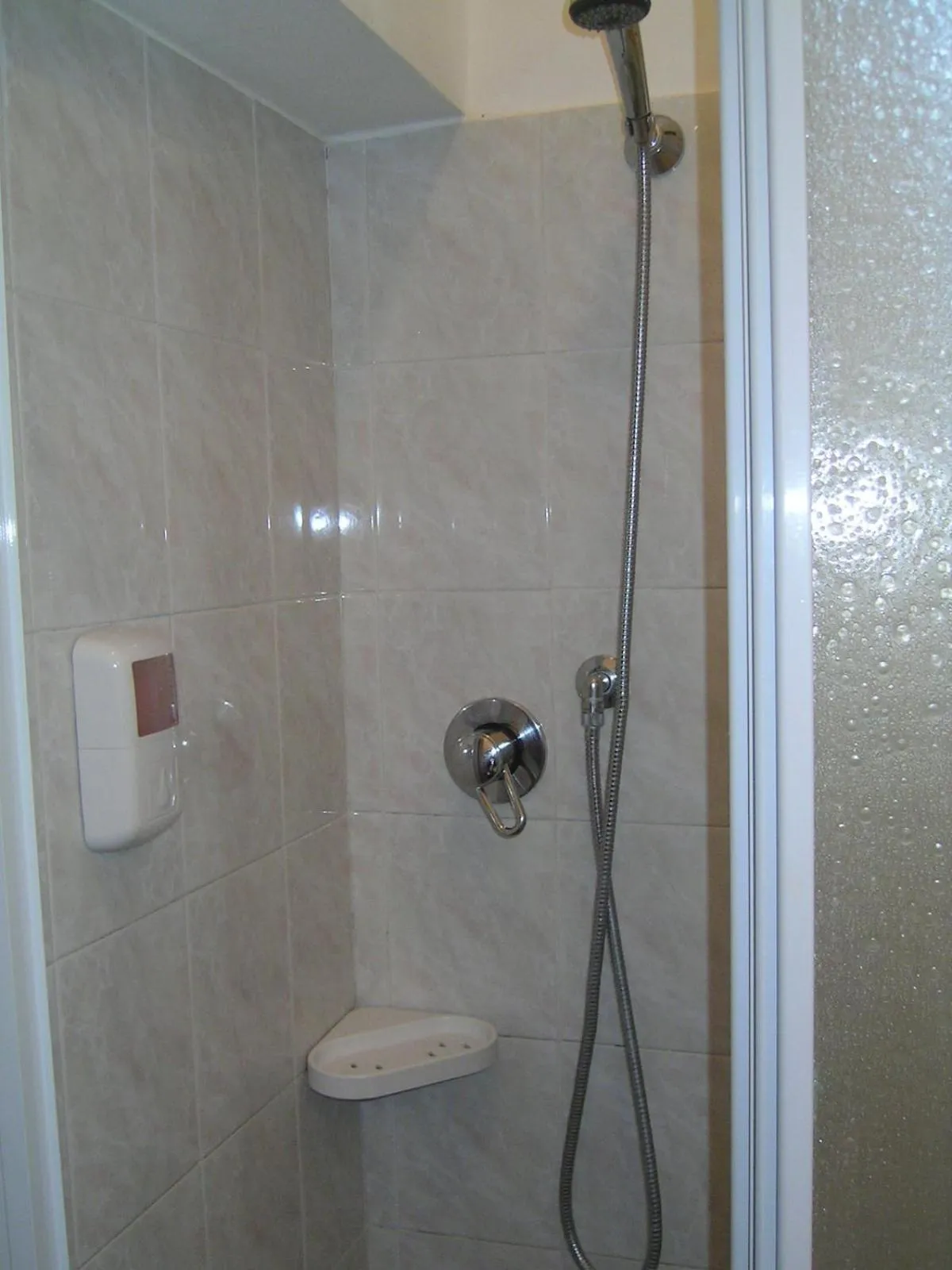 Bathroom in Albergo Moretti