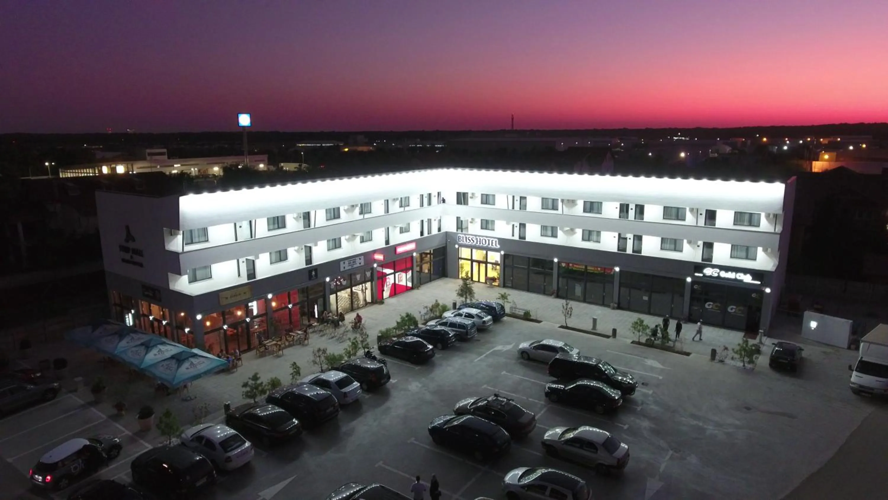 Facade/entrance in Bliss Inn Tunari