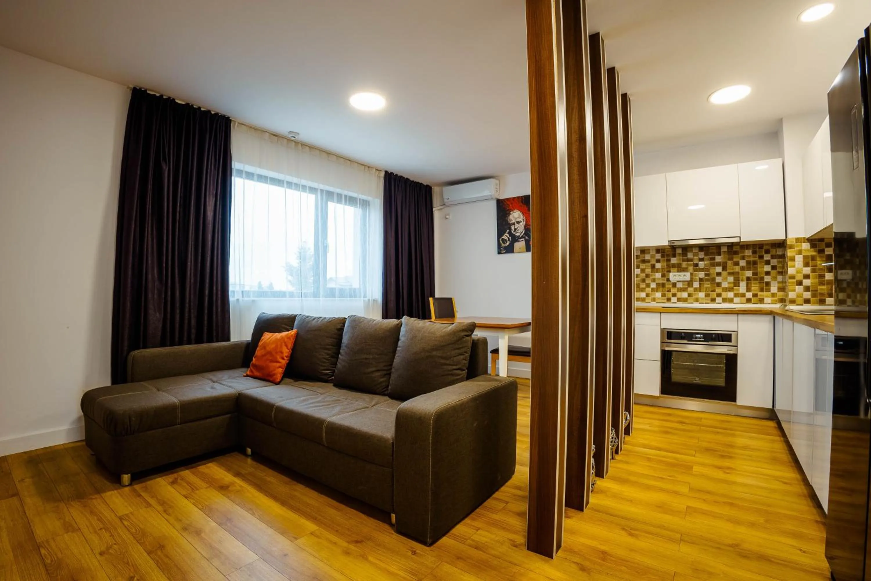 Kitchen or kitchenette in Bliss Inn Tunari