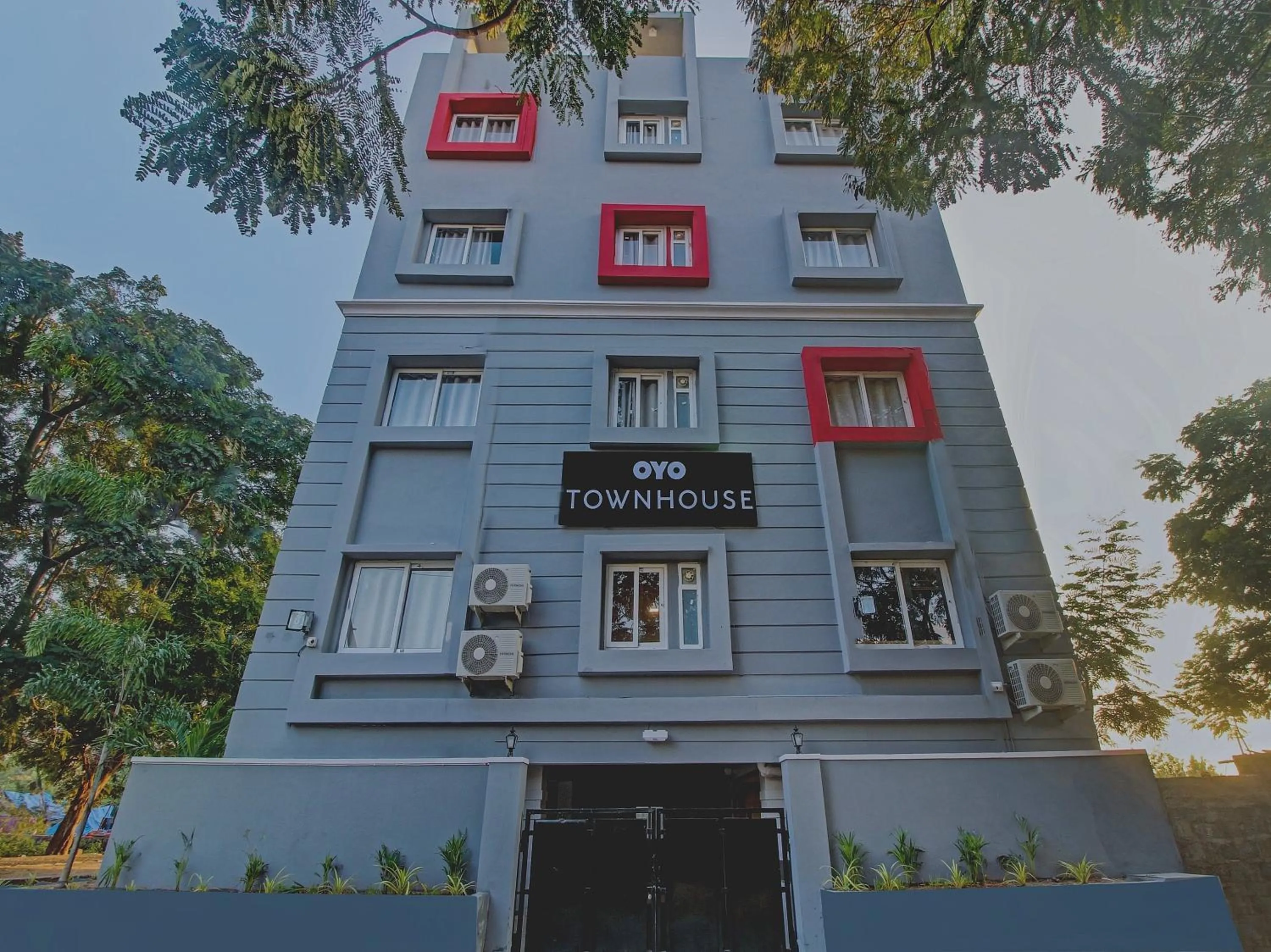 Facade/entrance in Super Hotel O SS Skyline