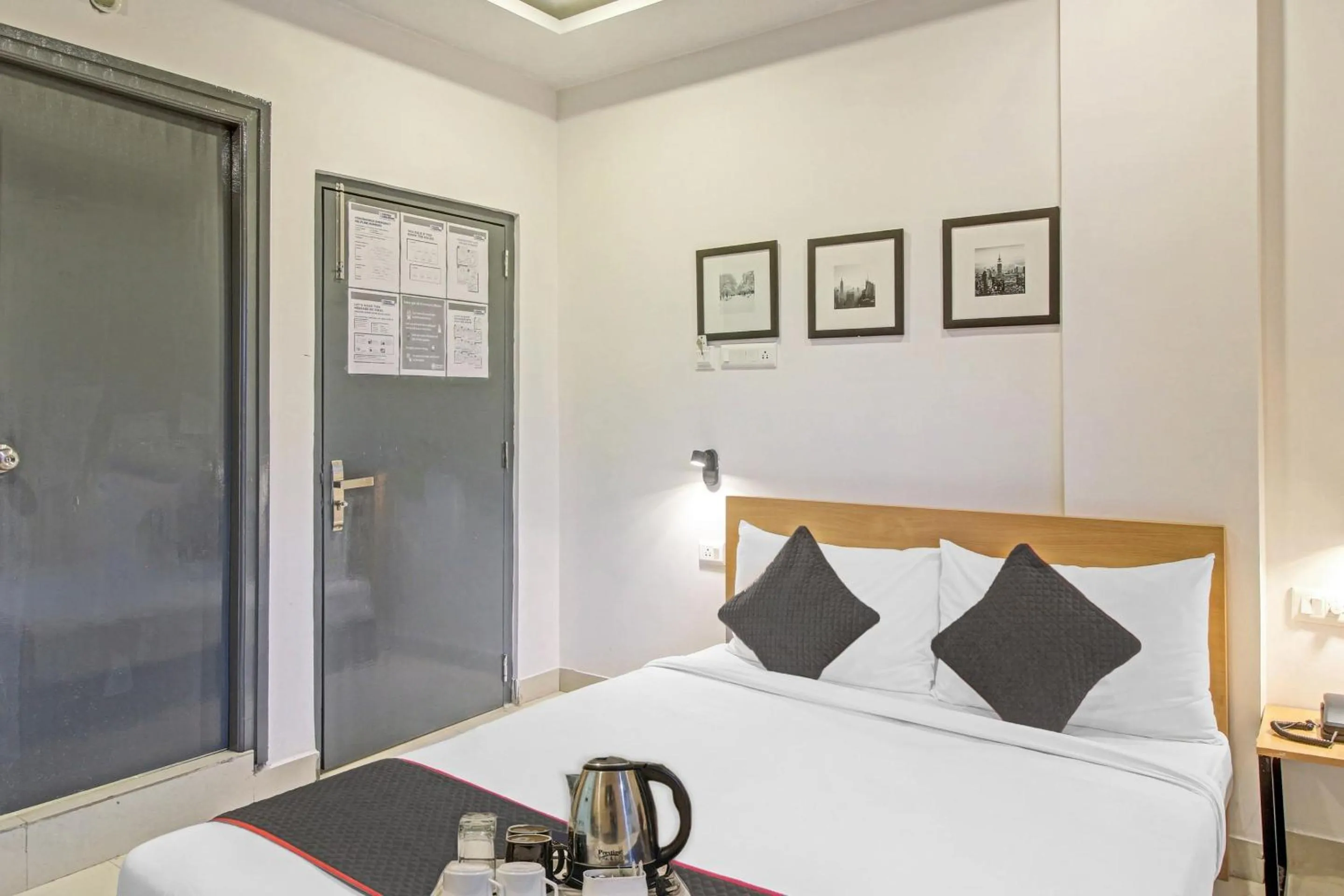 Bedroom, Bed in Super Hotel O SS Skyline