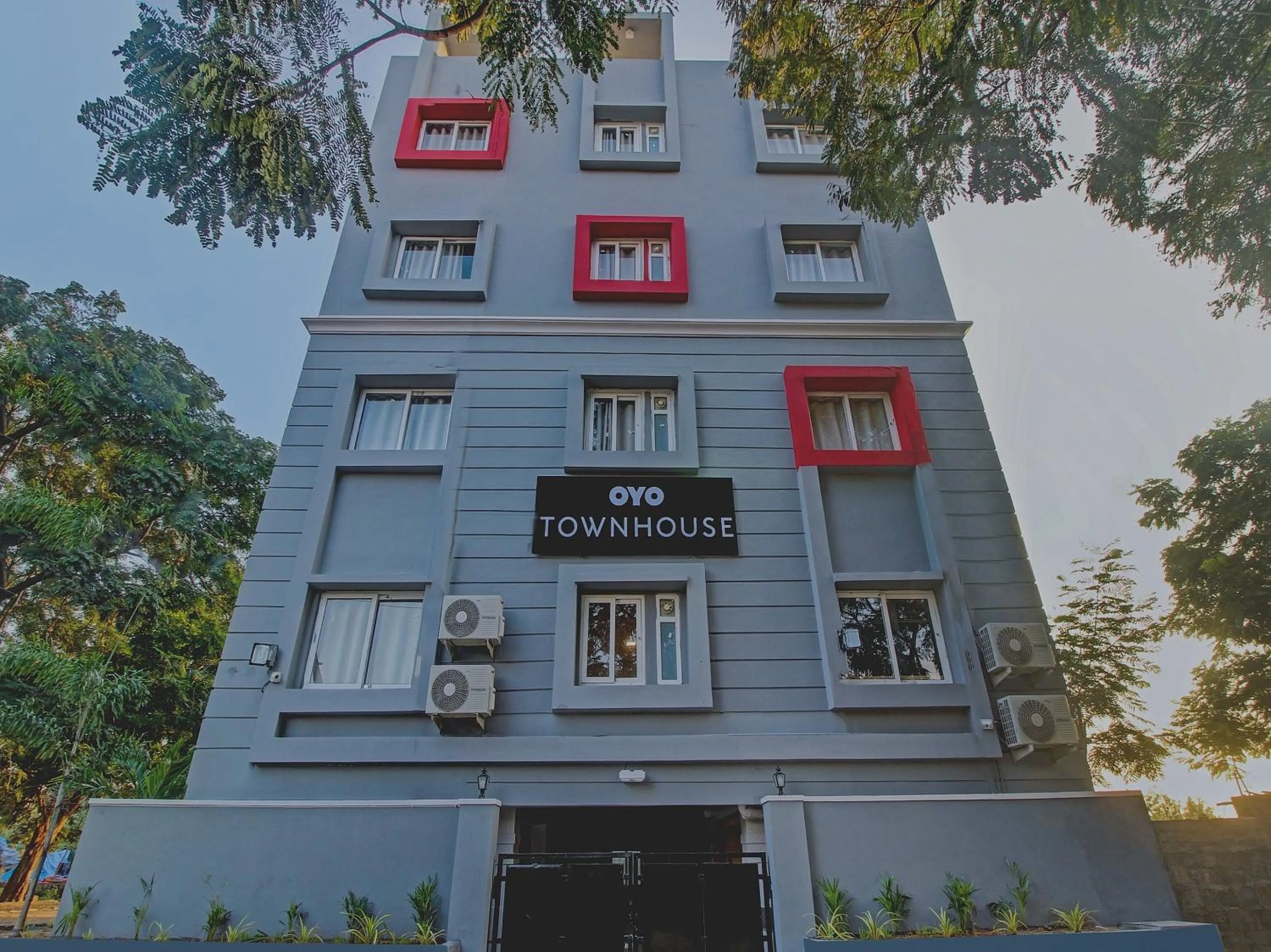 Facade/entrance in Super Hotel O SS Skyline