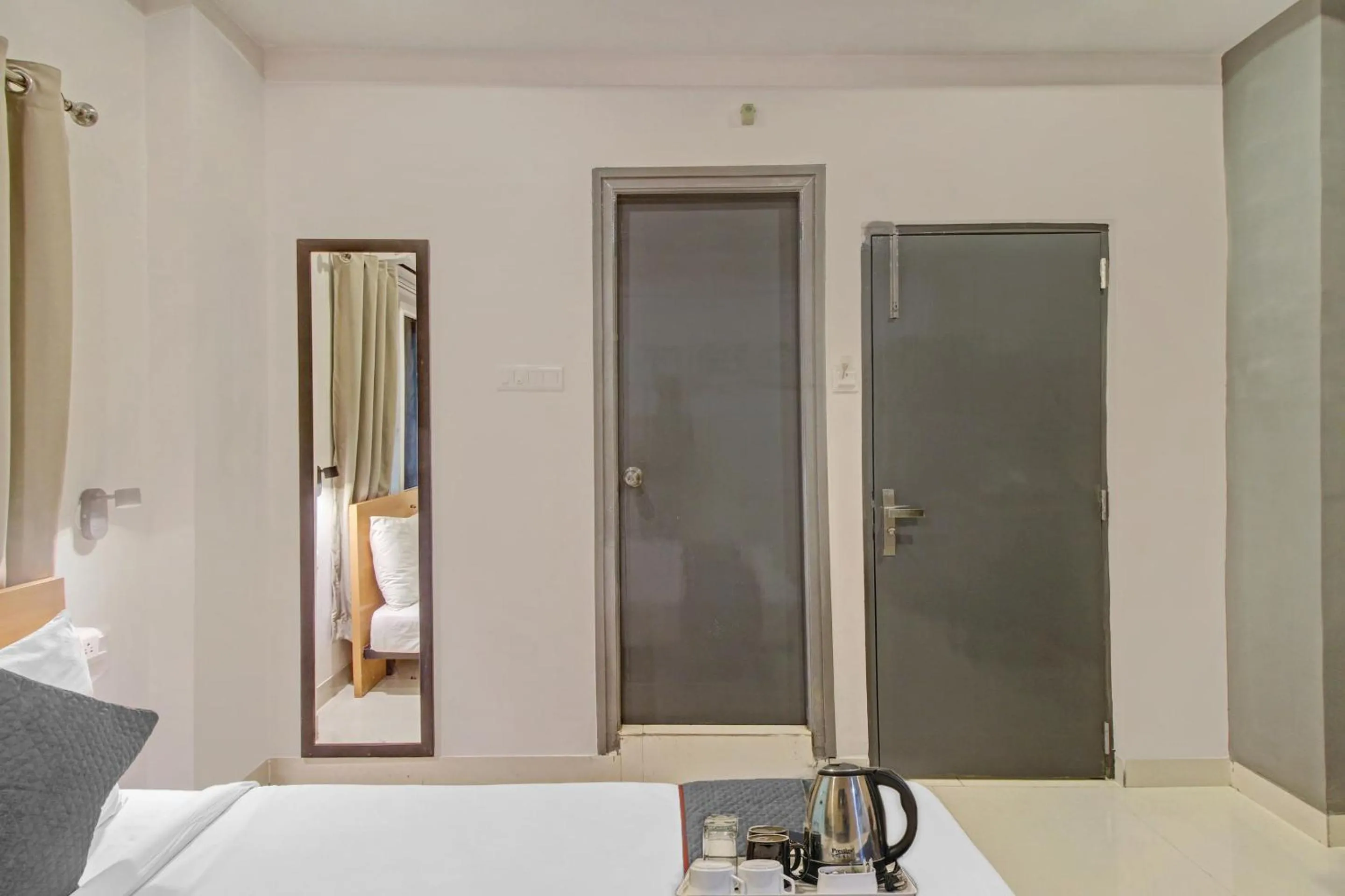 Bedroom, Bed in Super Hotel O SS Skyline