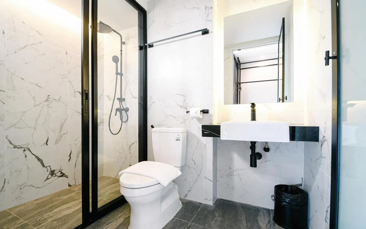 Toilet in BOOK Design Hotel