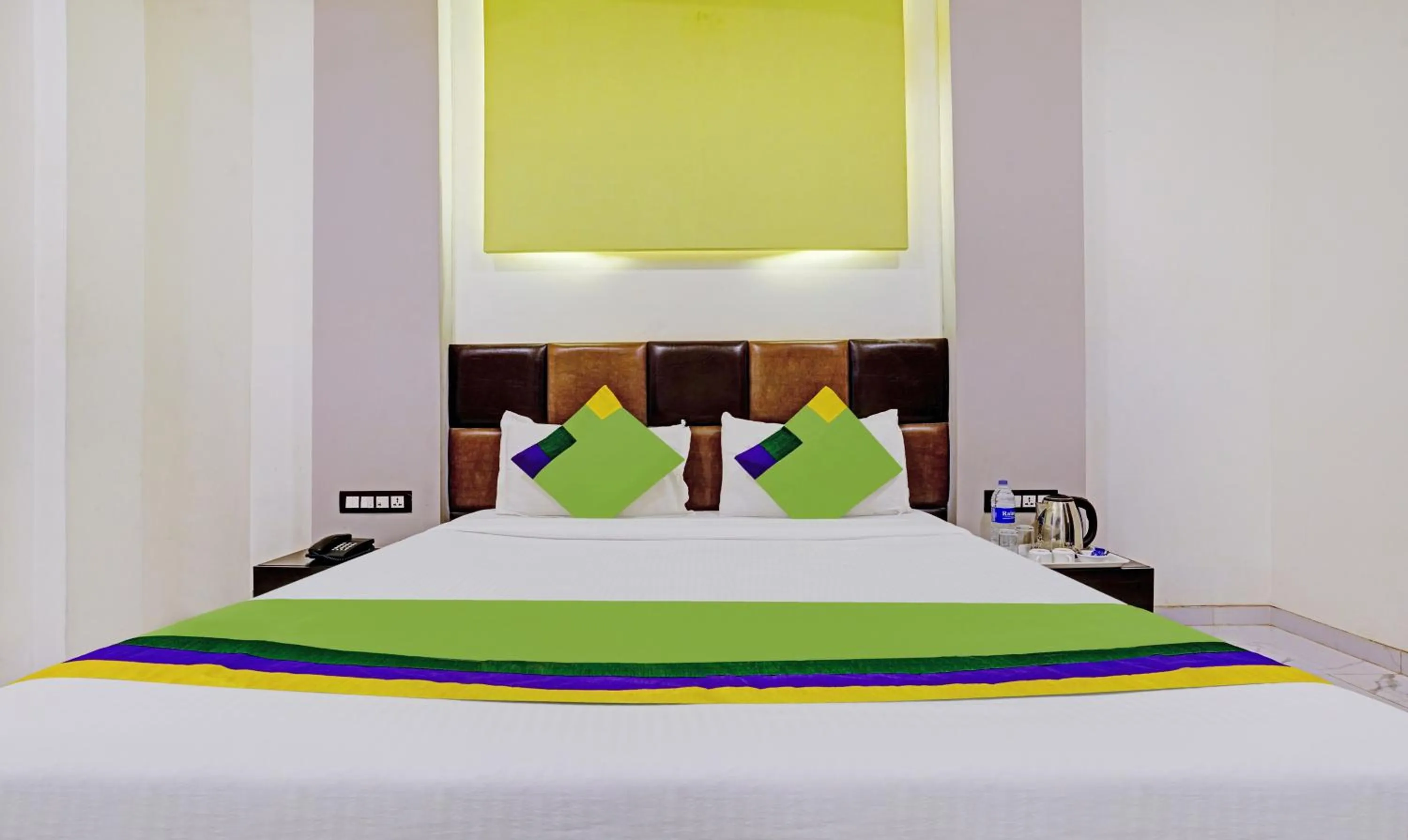 Bedroom, Bed in Prime Grand Hotel, Mumbai