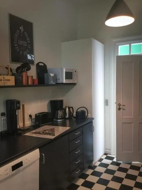 Kitchen or kitchenette in Rotzowlund BnB