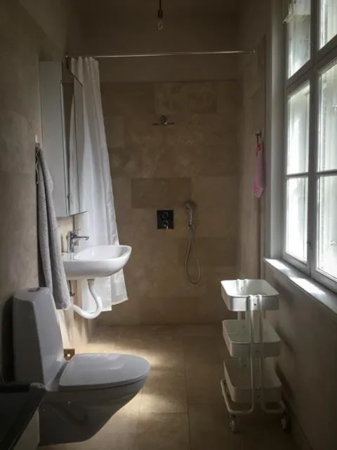 Bathroom in Rotzowlund BnB