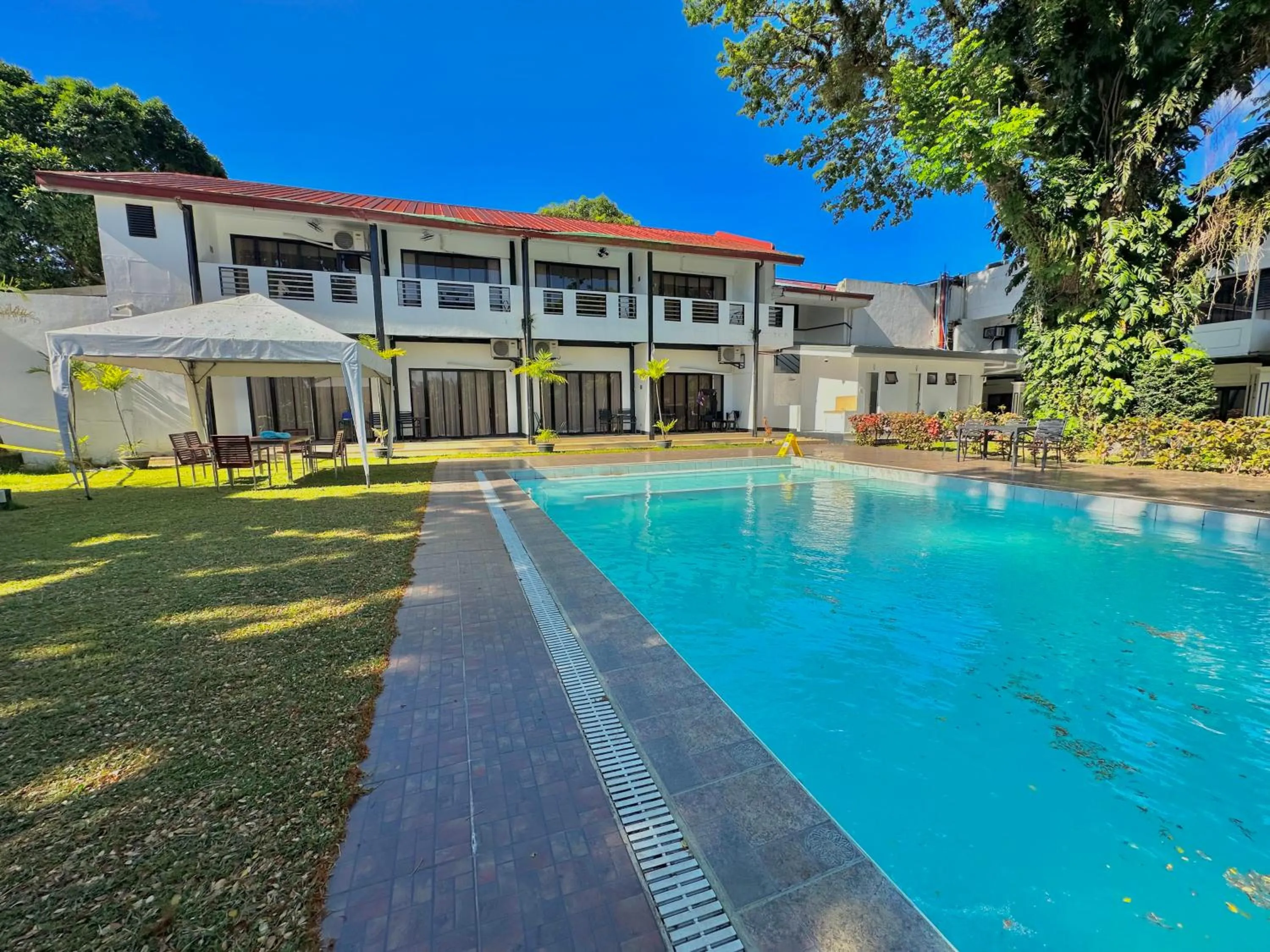 Property building in Fernando's Hotel