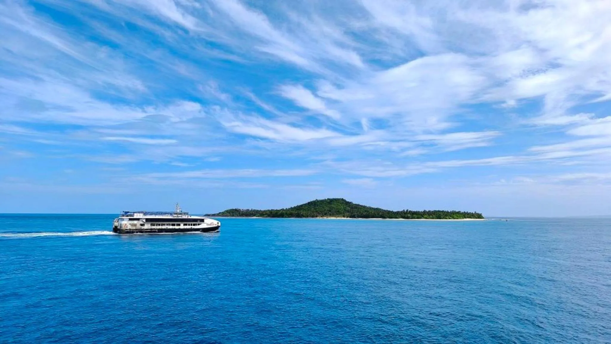 People in Fernando's Hotel