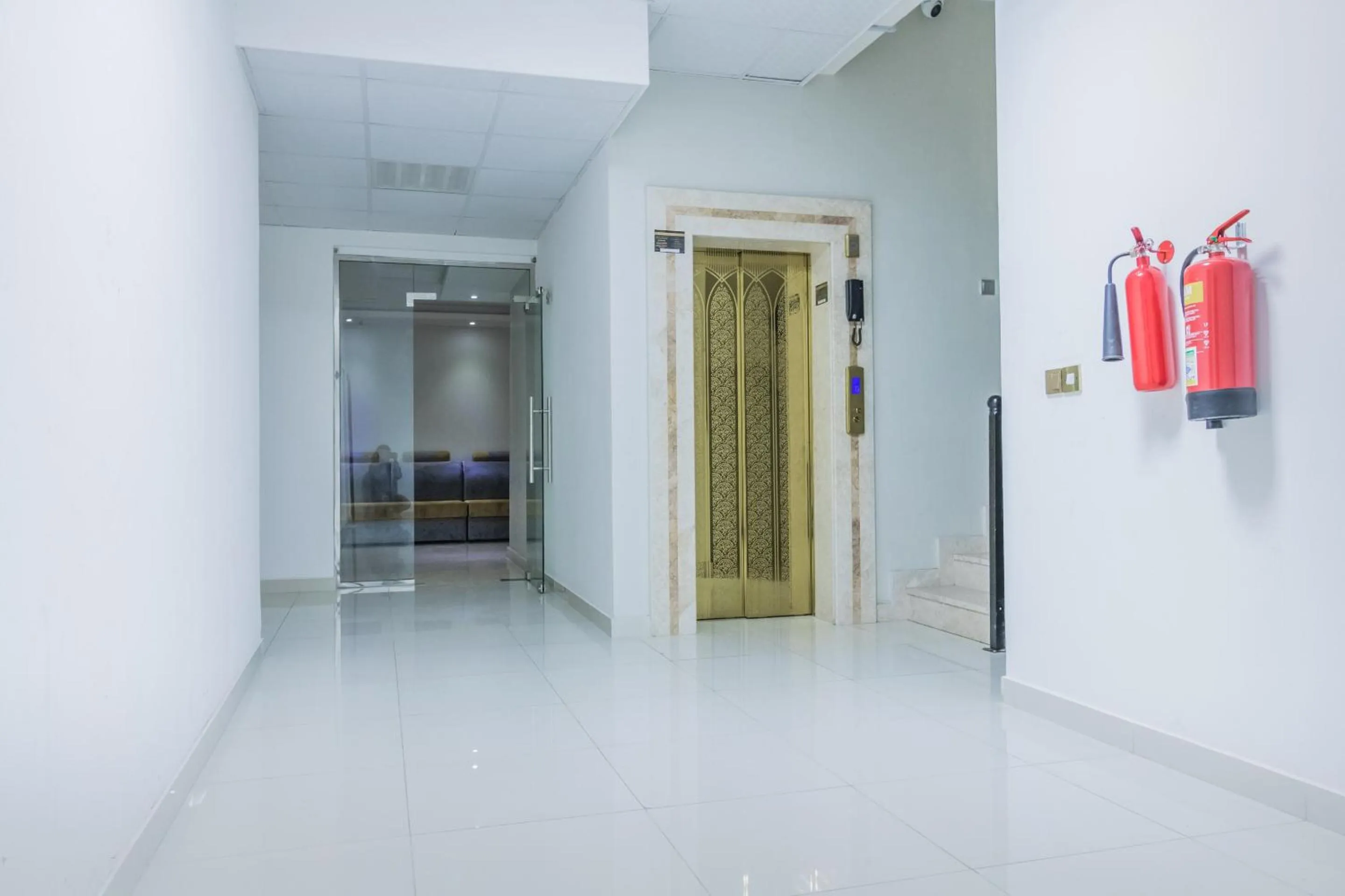 Lobby or reception in Super OYO 106 Muscat Grand Hotel Apartment