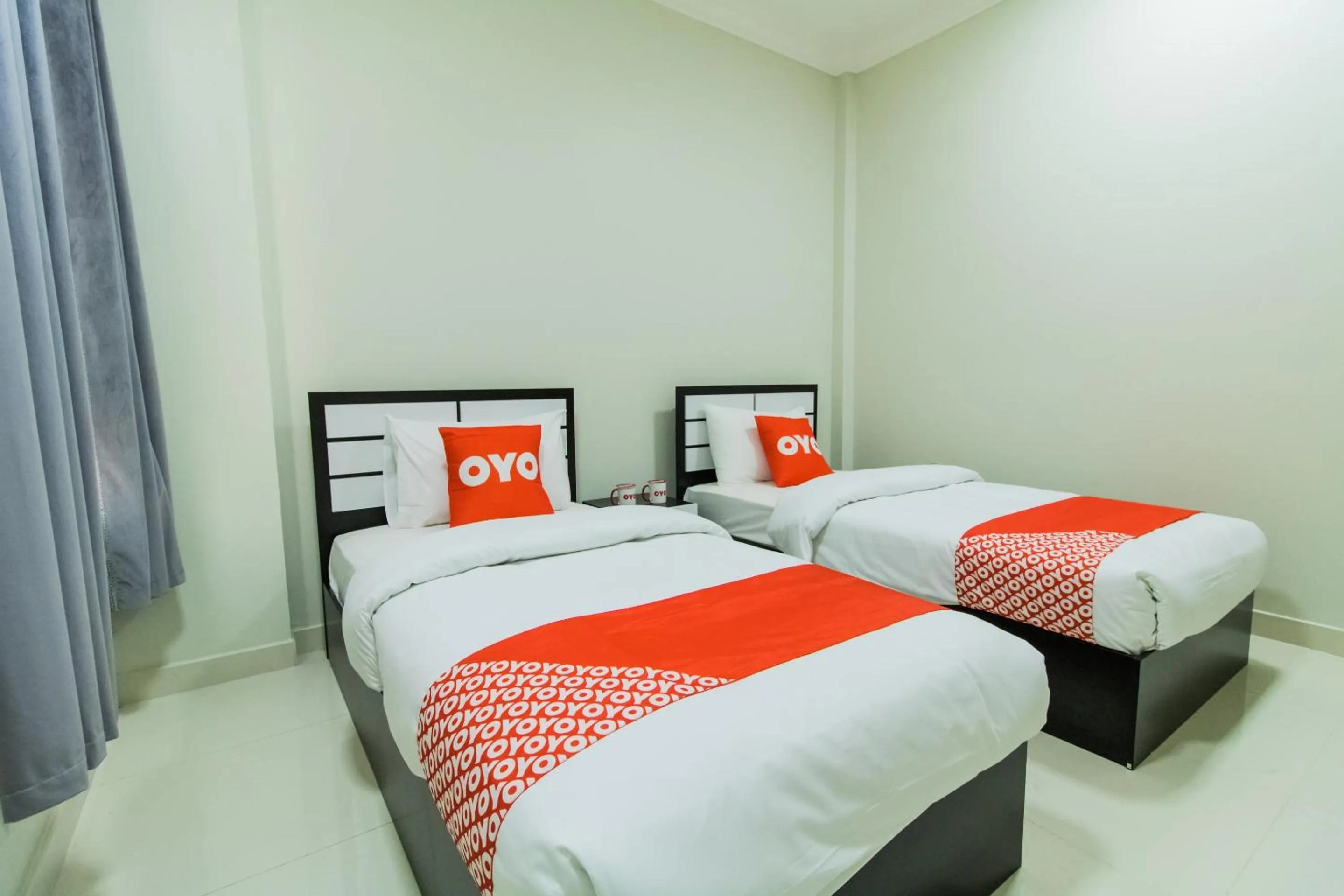 Bedroom, Bed in Super OYO 106 Muscat Grand Hotel Apartment