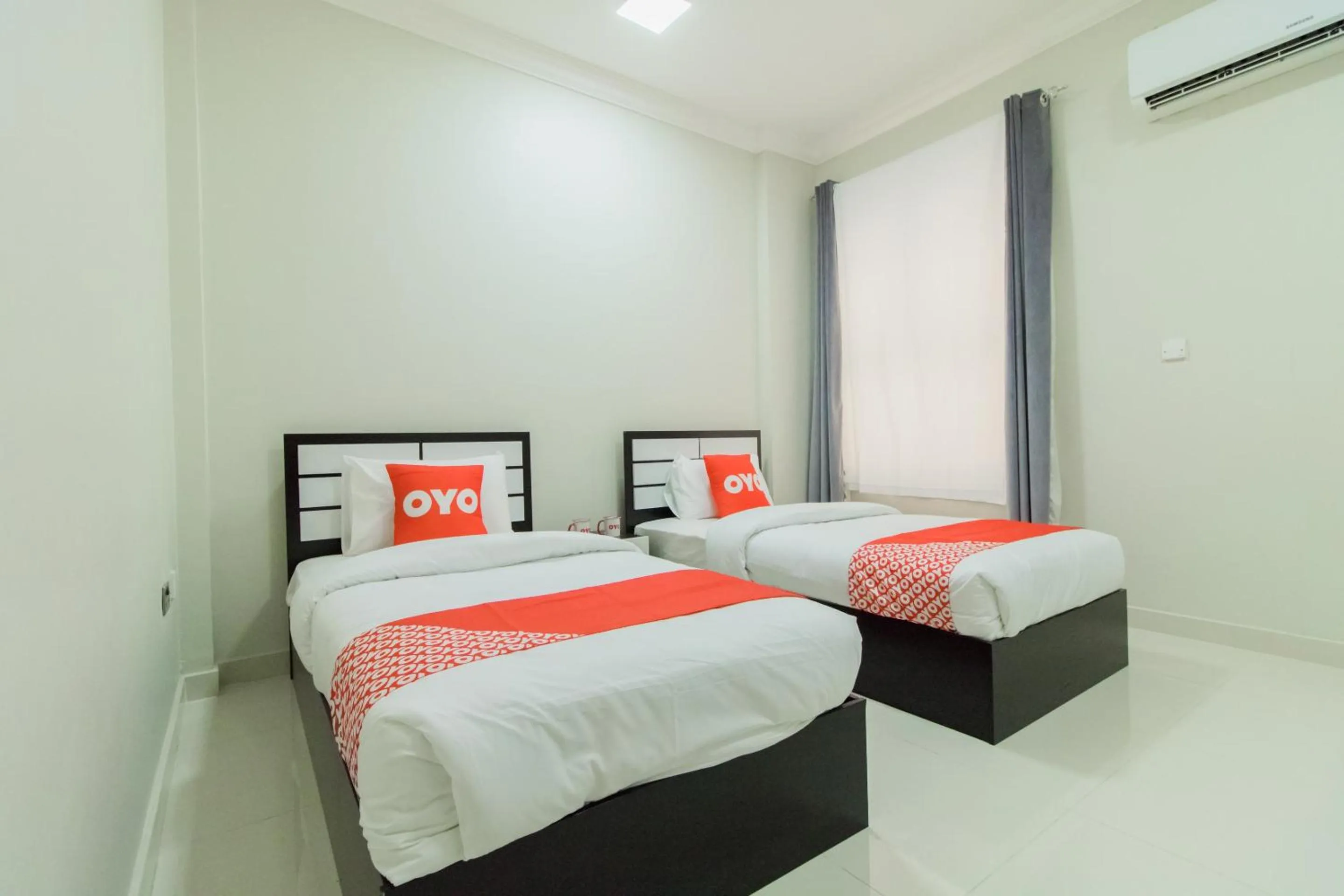 Bedroom, Bed in Super OYO 106 Muscat Grand Hotel Apartment