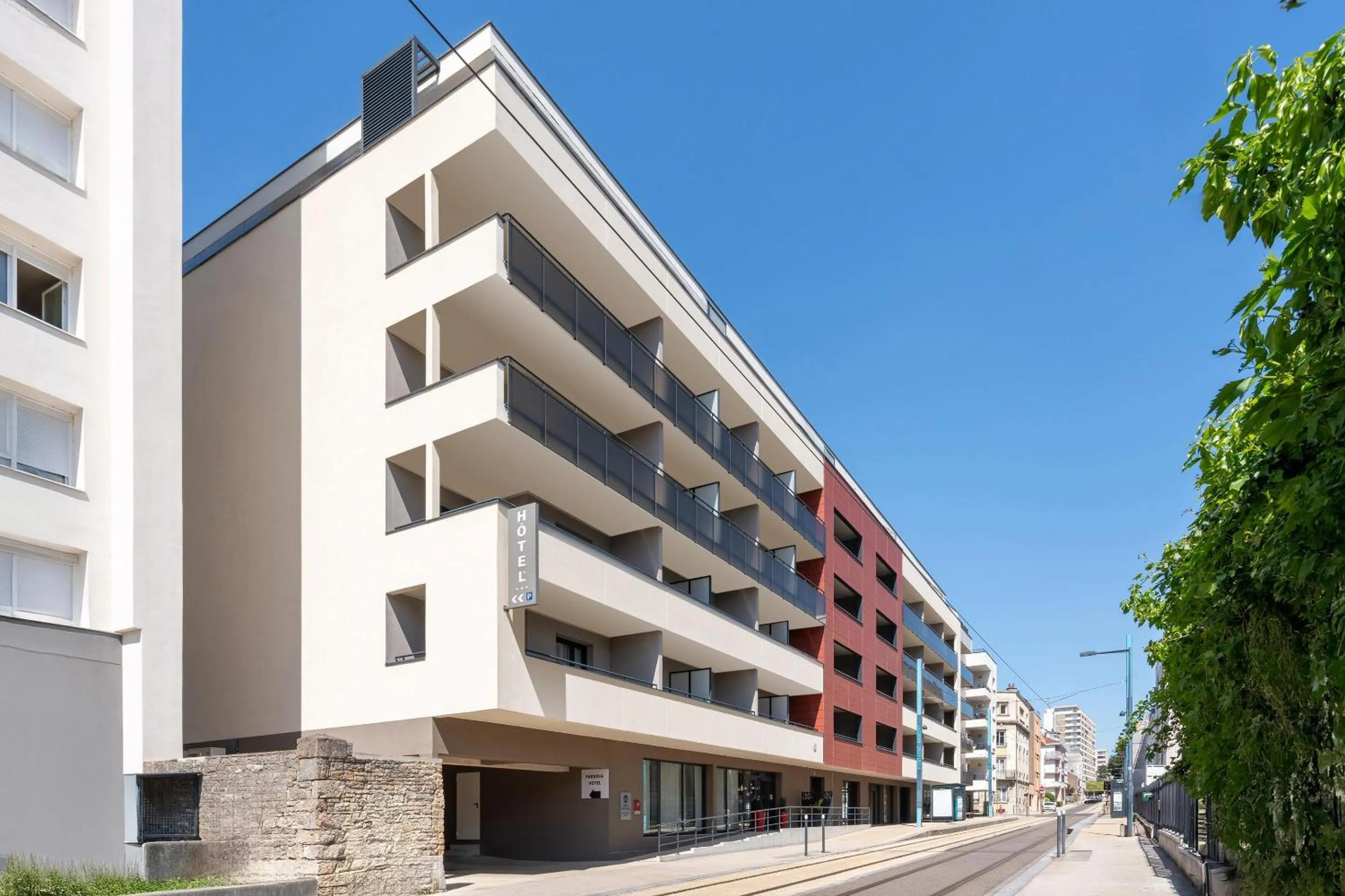 Property building in Best Western Hotel Fontaine Argent