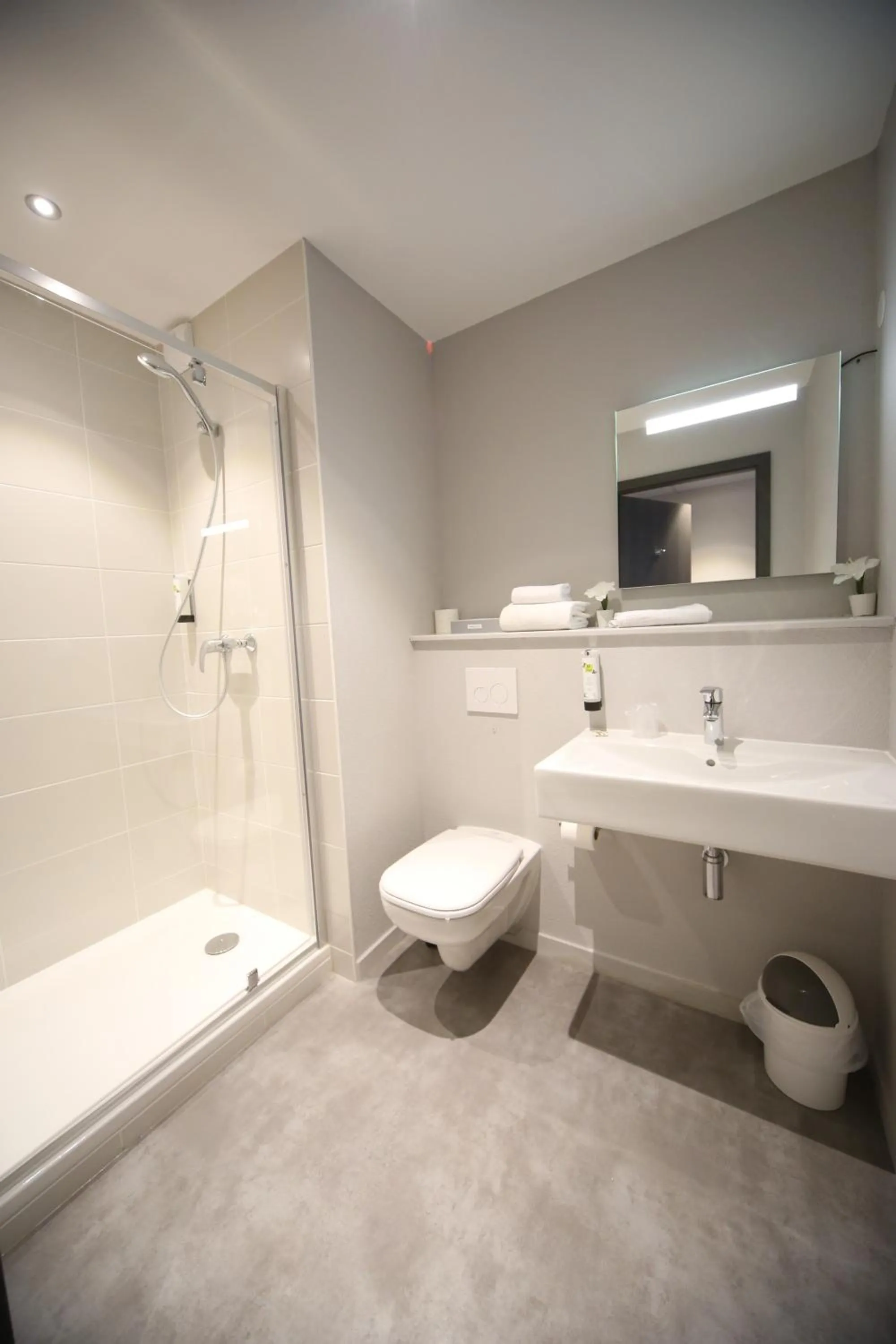 Bathroom in Best Western Hotel Fontaine Argent