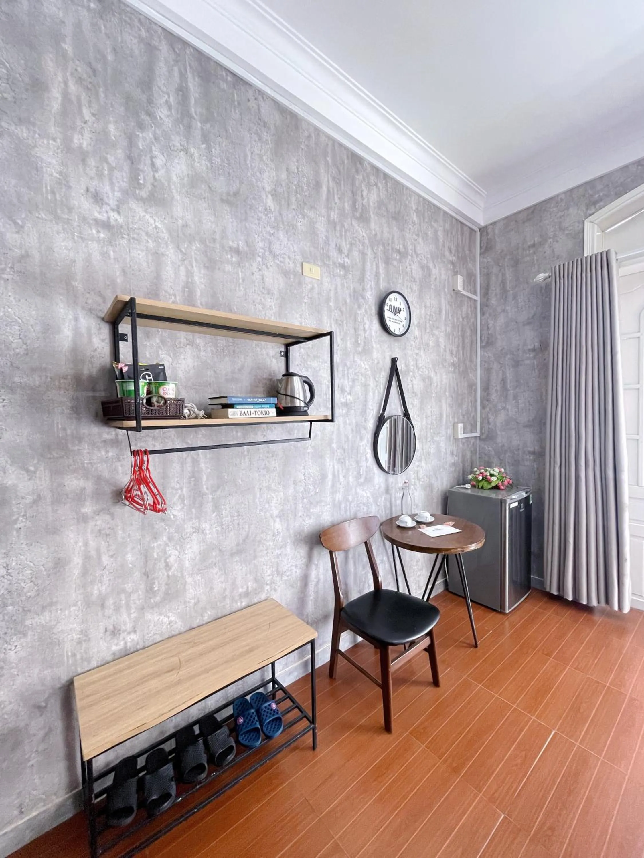 Photo of the whole room in Amy Hostel Hue